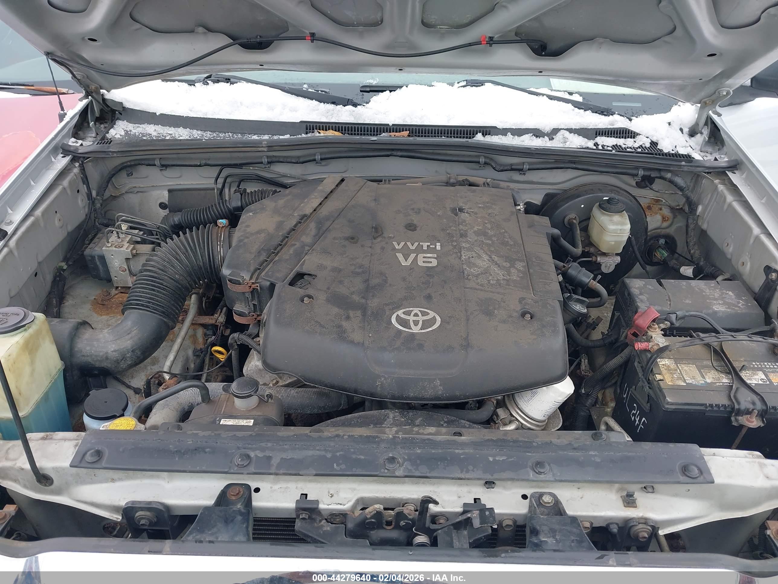 TOYOTA TACOMA image 10