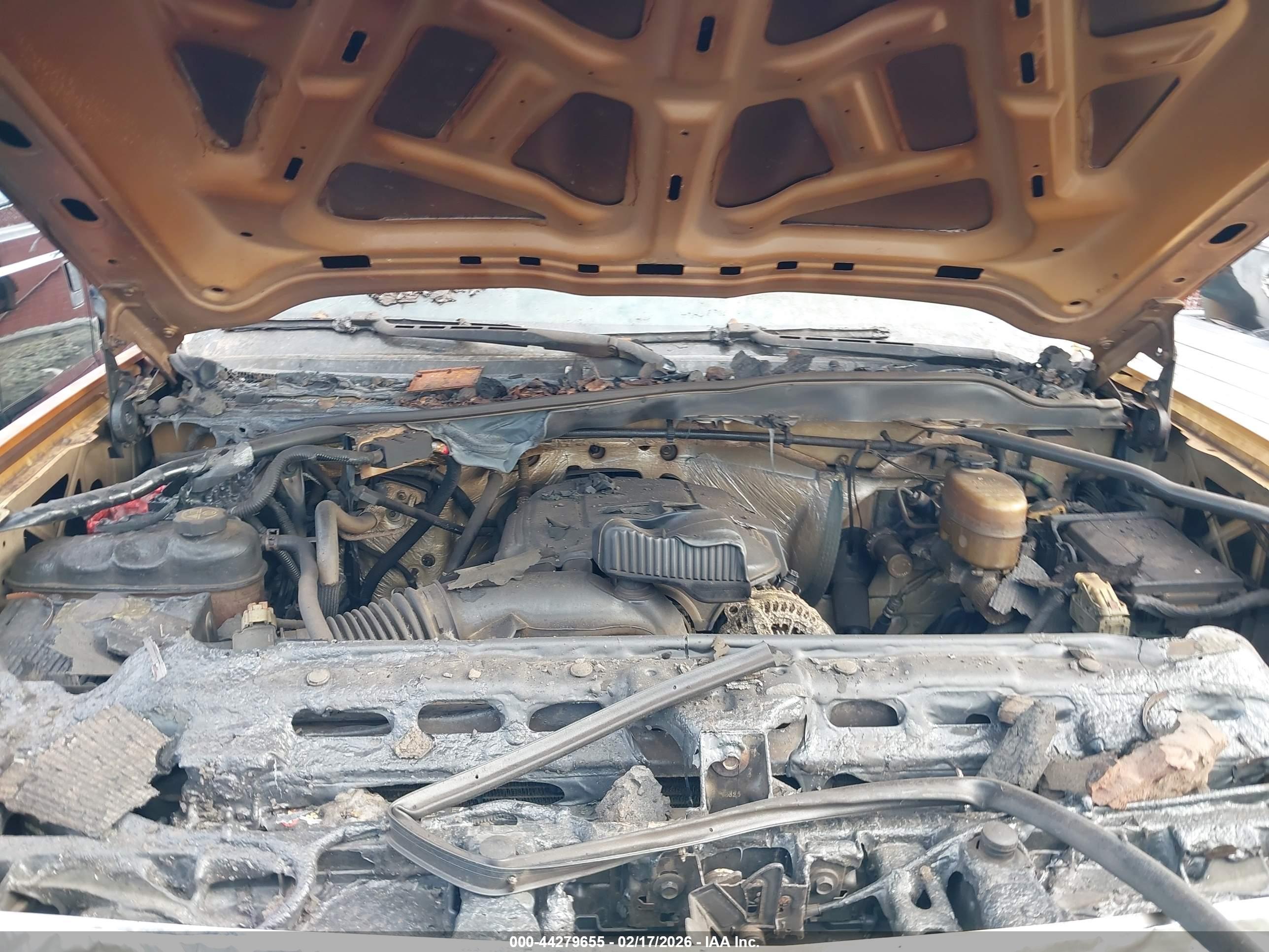 CHEVROLET SILVERADO image 10