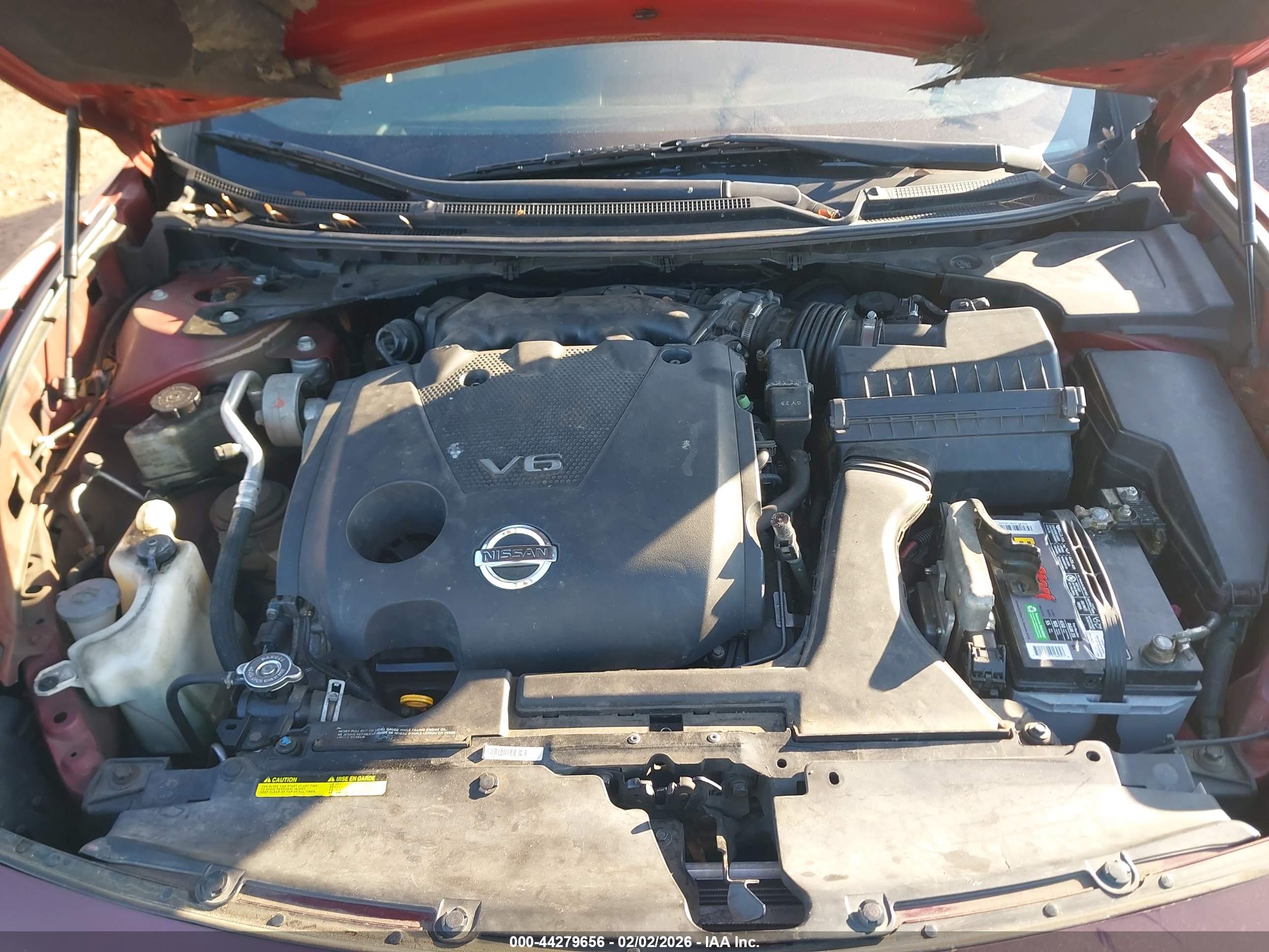 NISSAN MAXIMA image 10