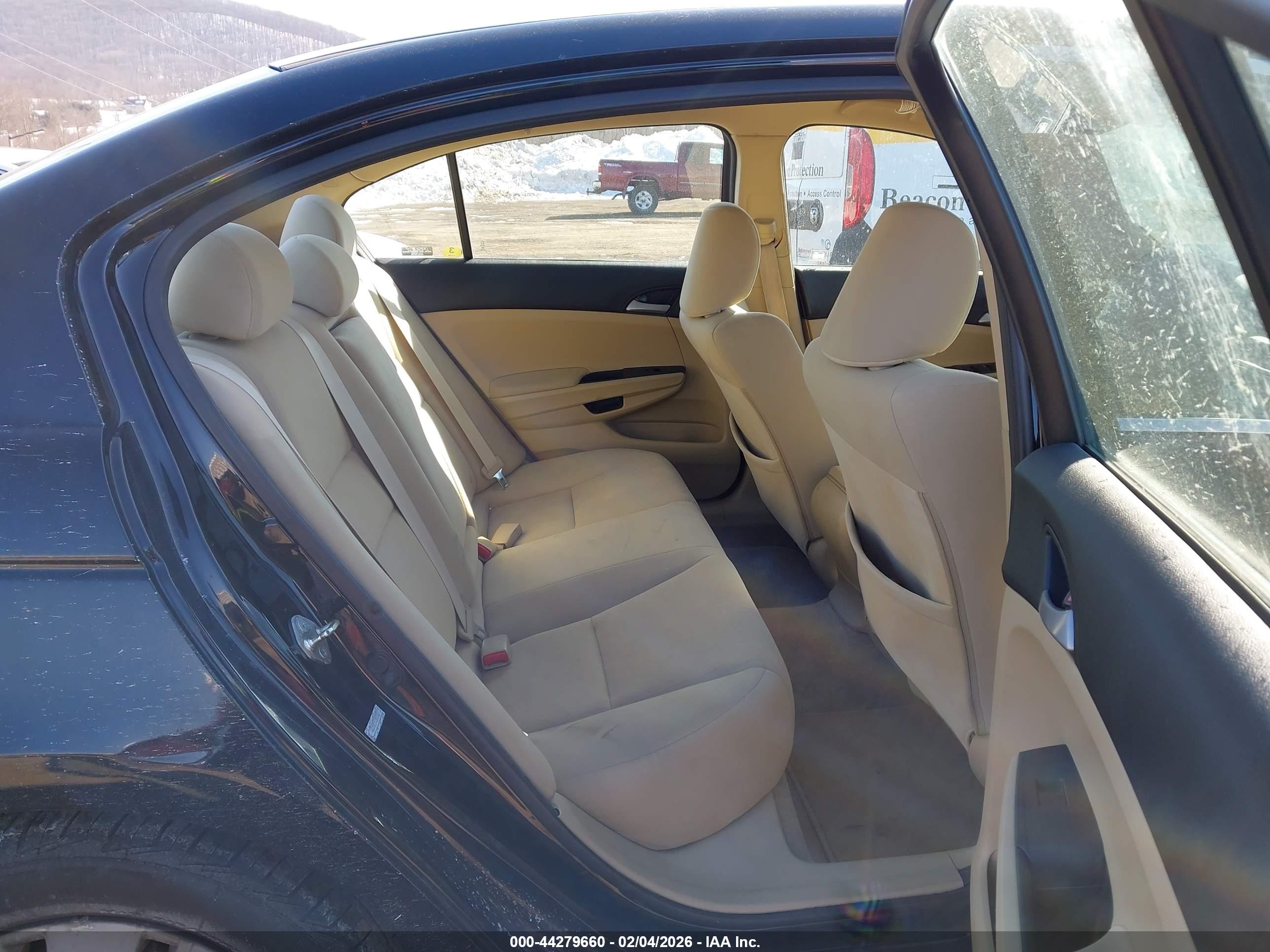 HONDA ACCORD image 8