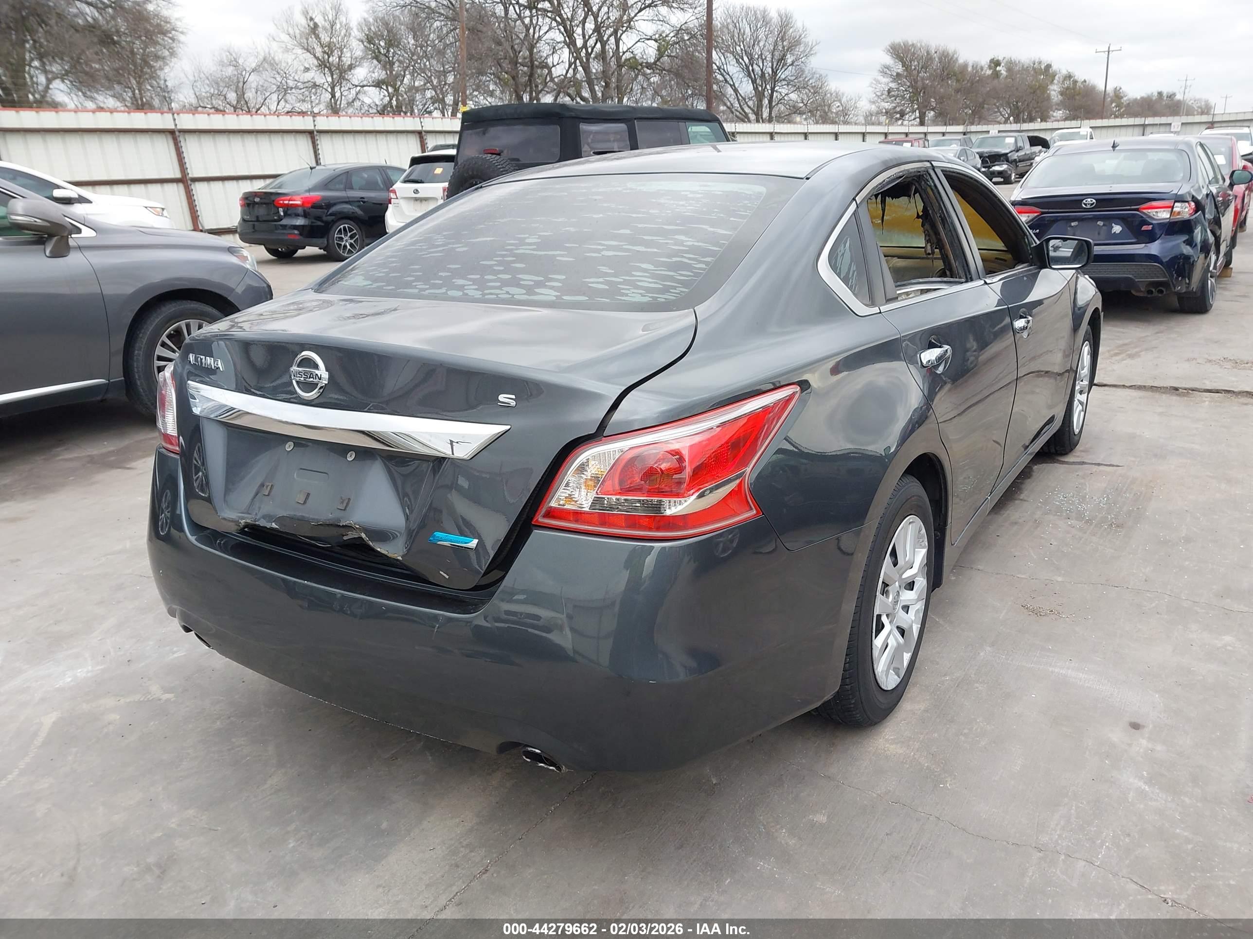 NISSAN ALTIMA image 4