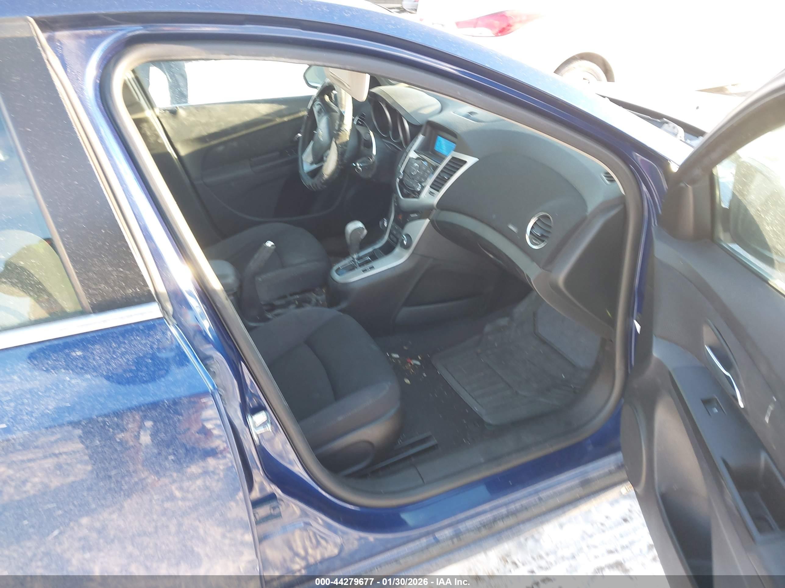 CHEVROLET CRUZE image 5