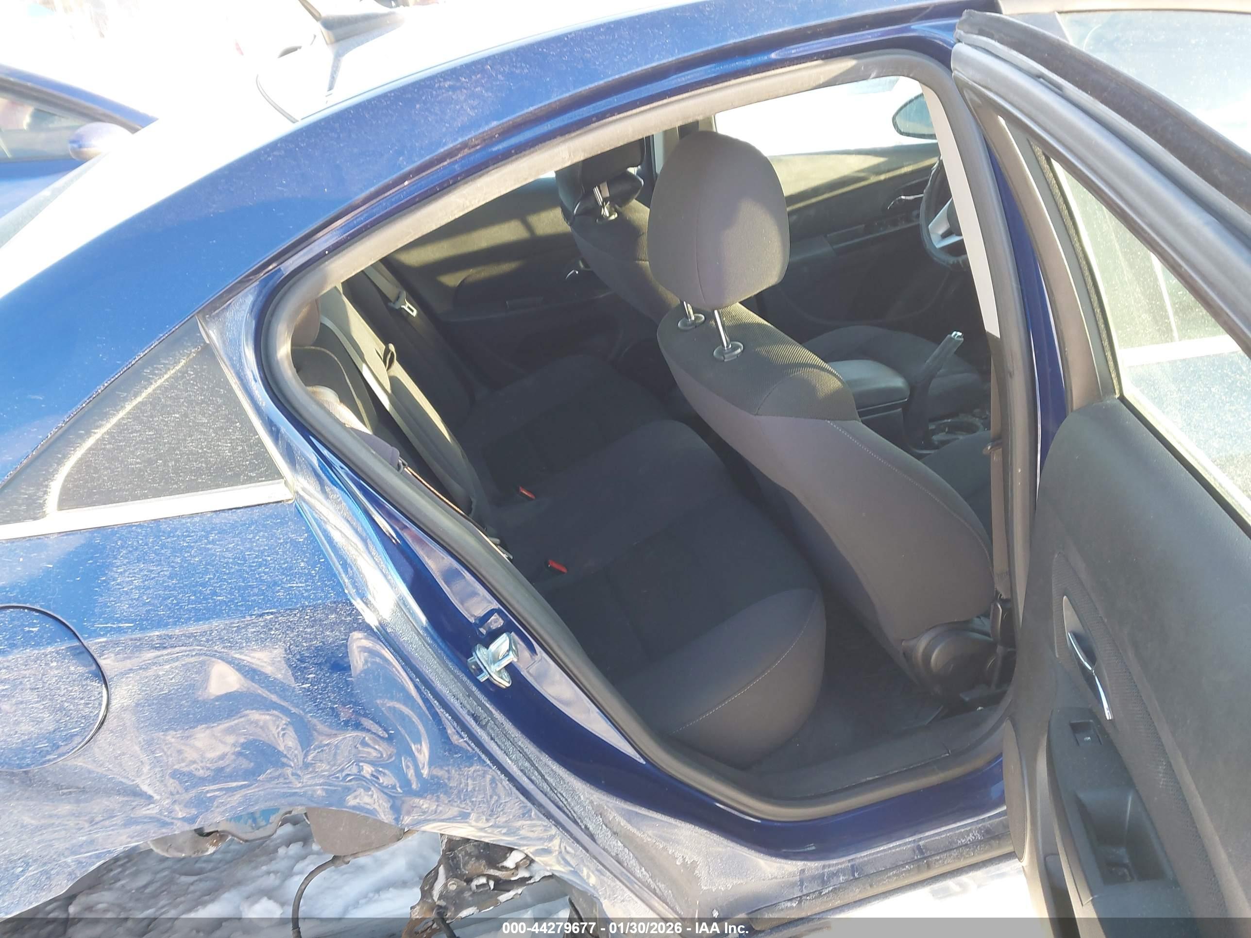 CHEVROLET CRUZE image 8