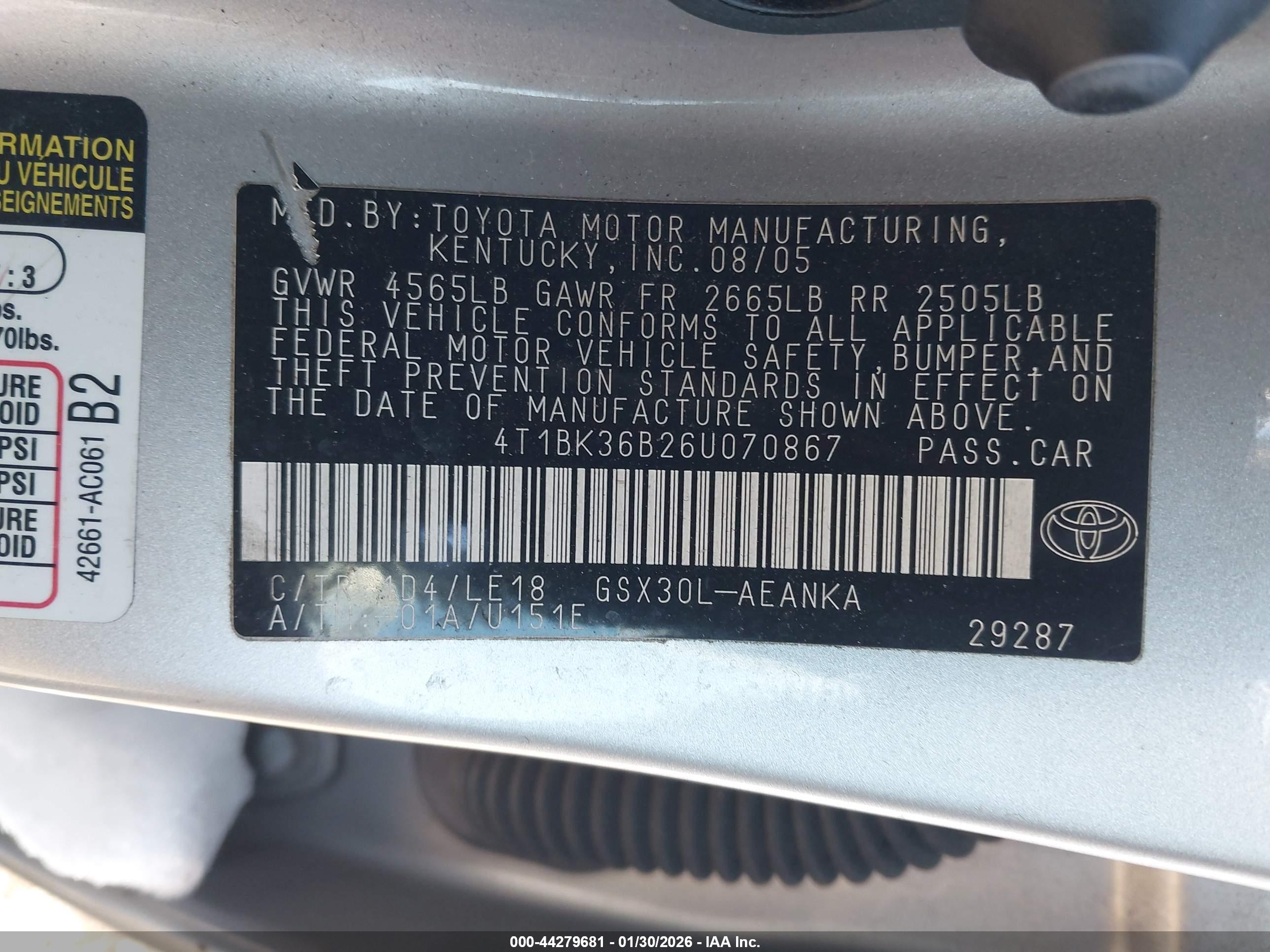 TOYOTA AVALON image 9
