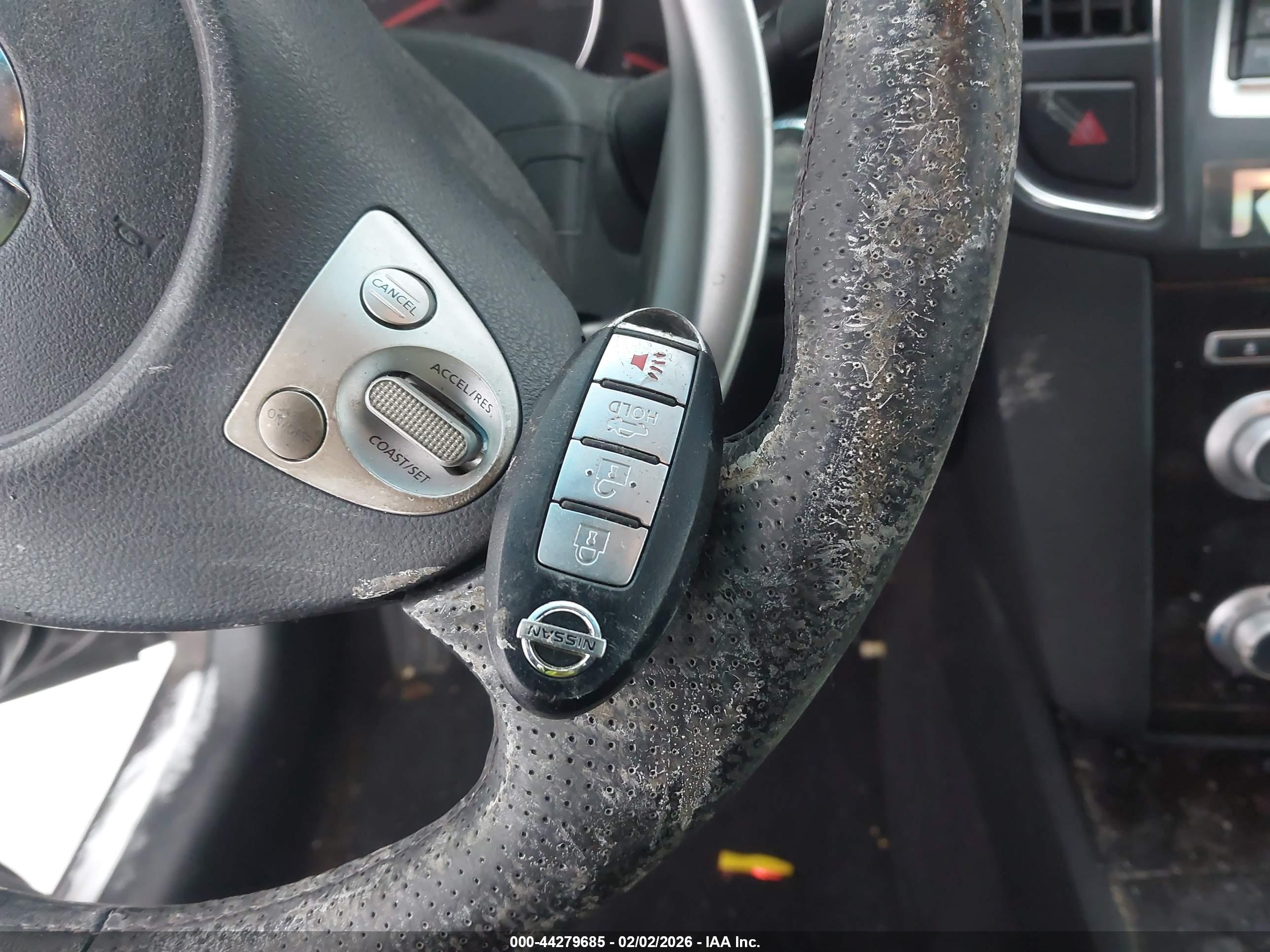 NISSAN MAXIMA image 11