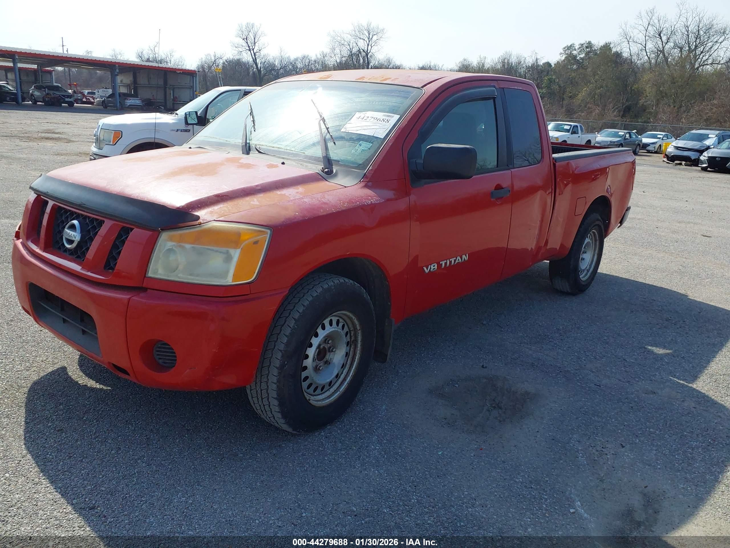 NISSAN TITAN image 2