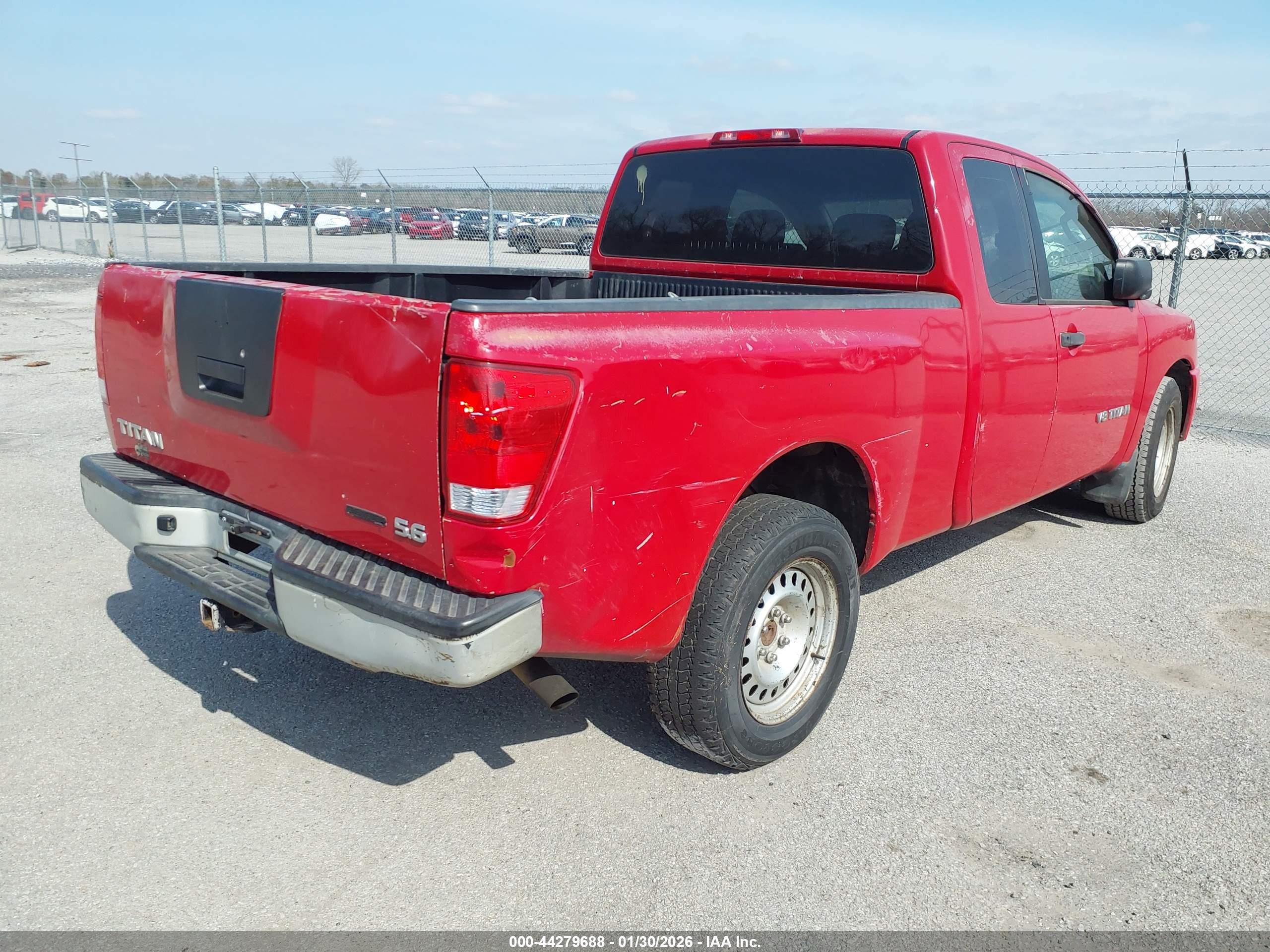 NISSAN TITAN image 4