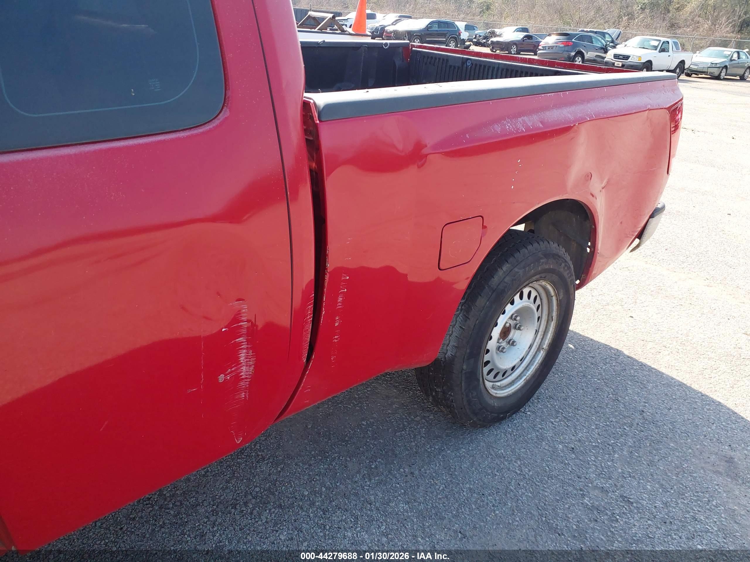 NISSAN TITAN image 6