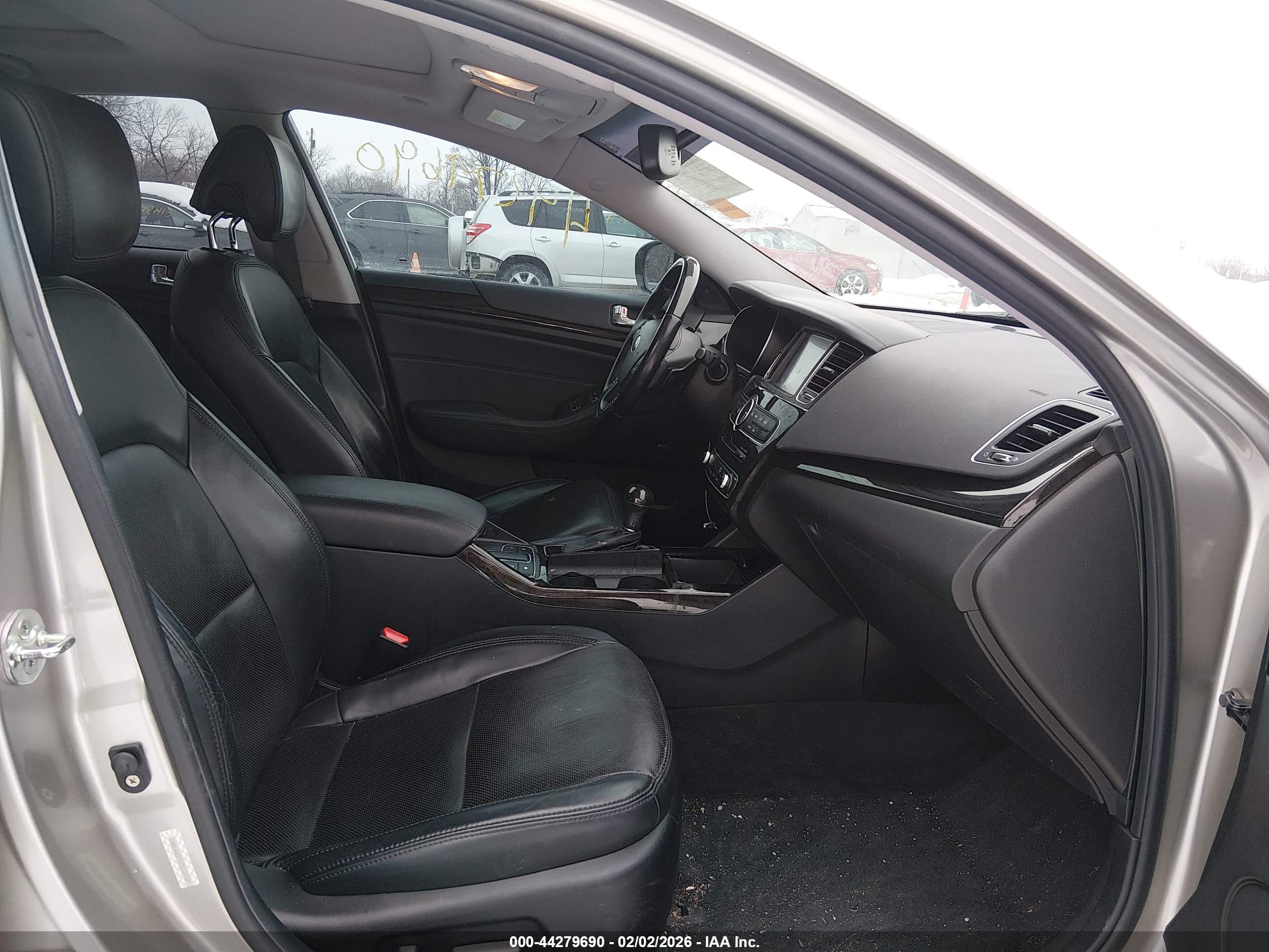 KIA CADENZA image 5