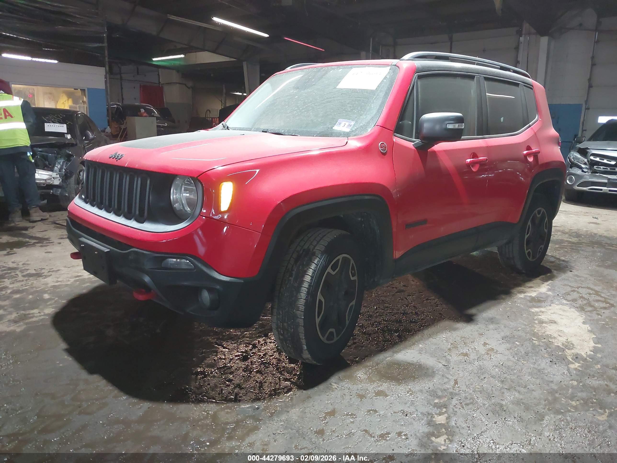 JEEP RENEGADE image 2
