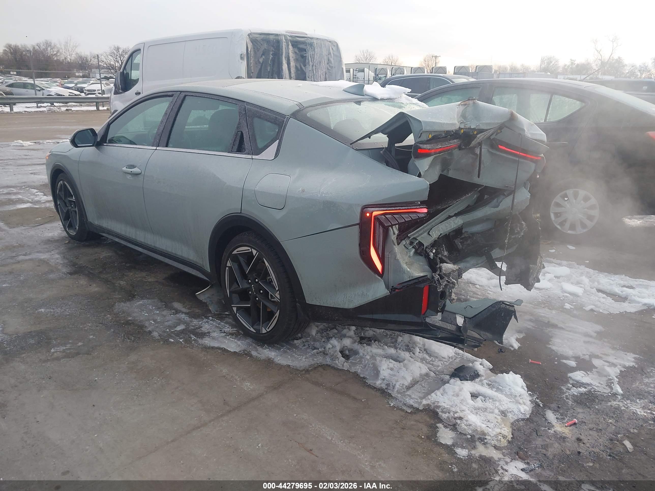 KIA K4 image 3