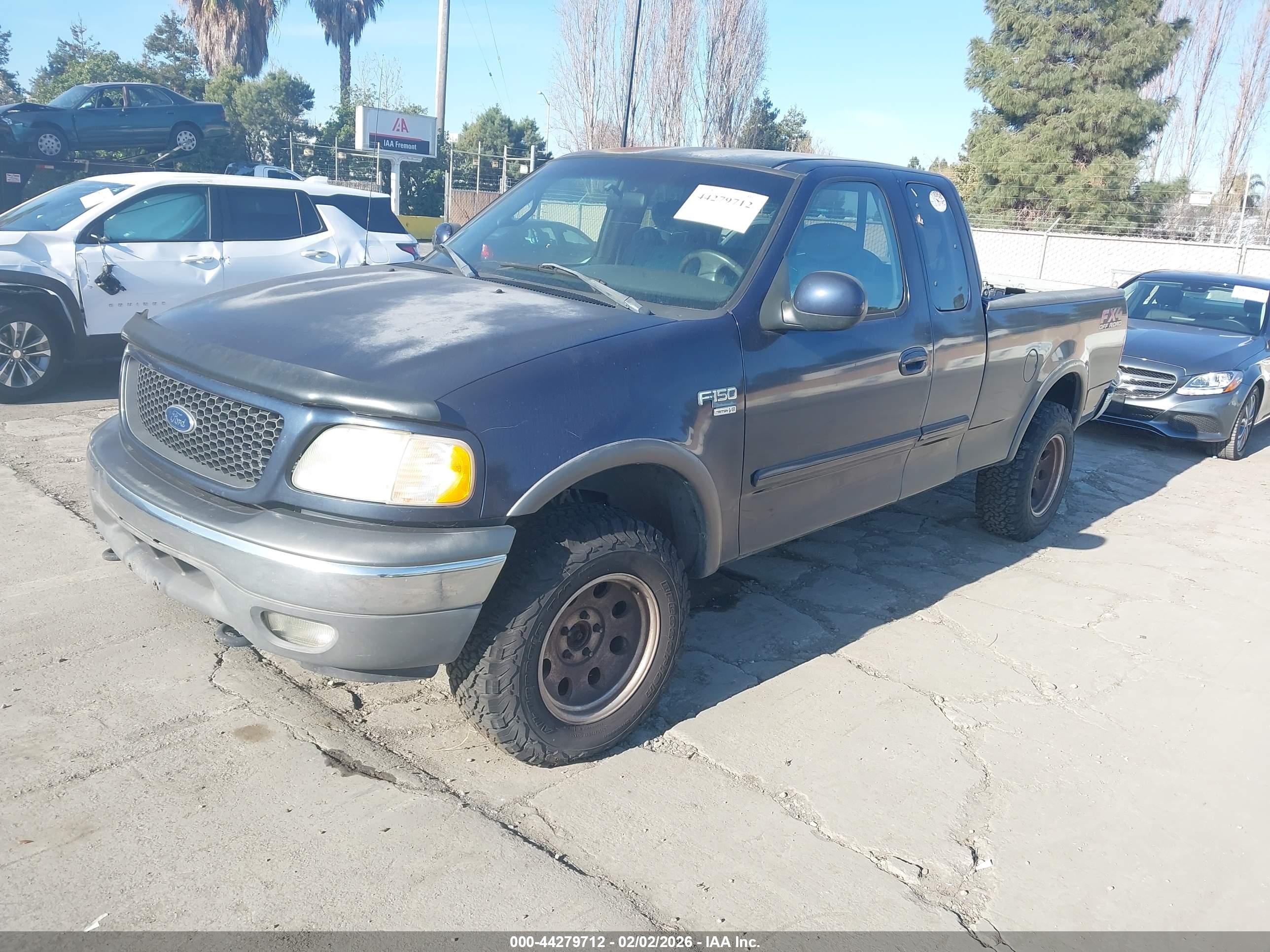 FORD F-150 image 2