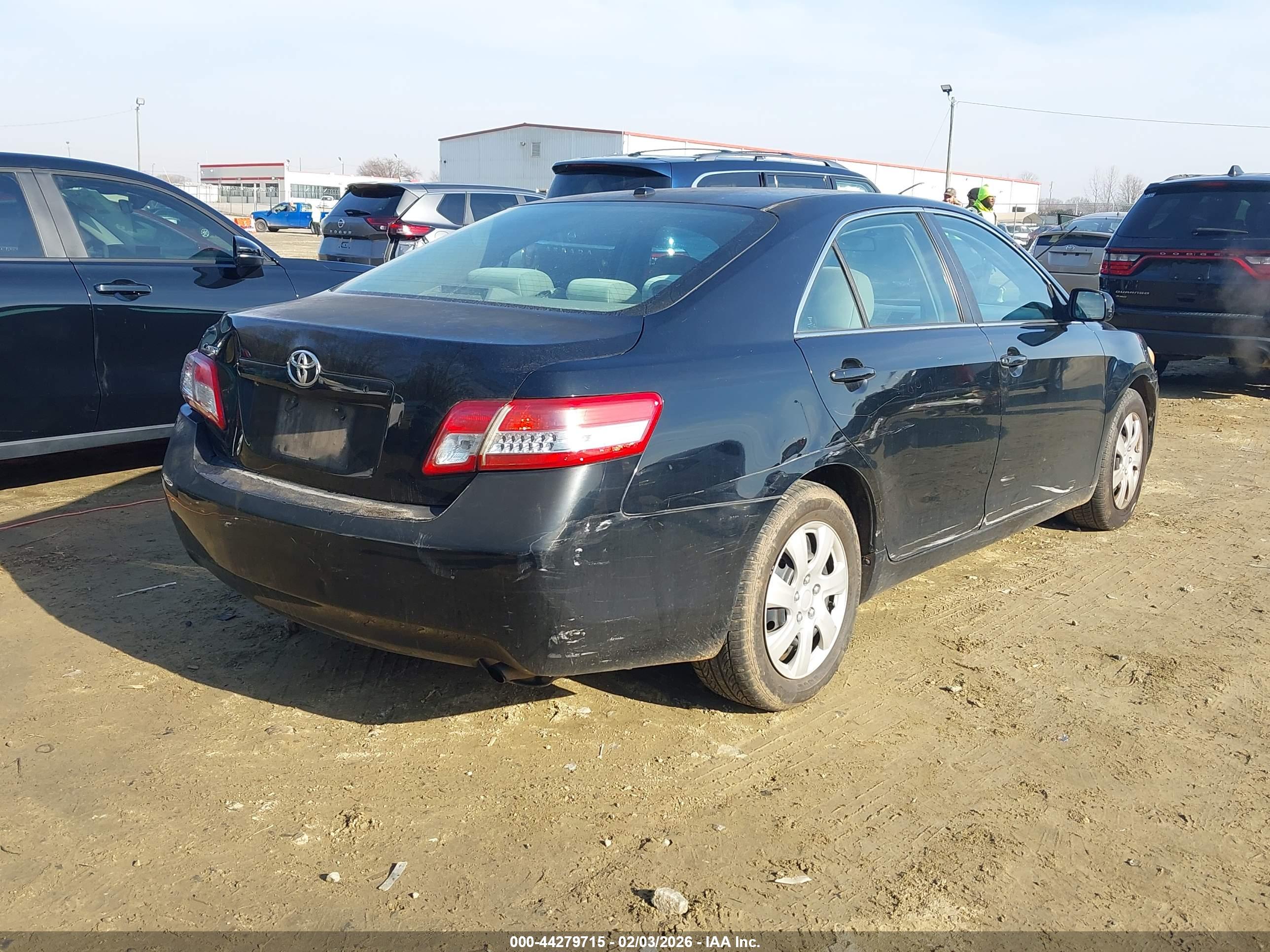 TOYOTA CAMRY image 4