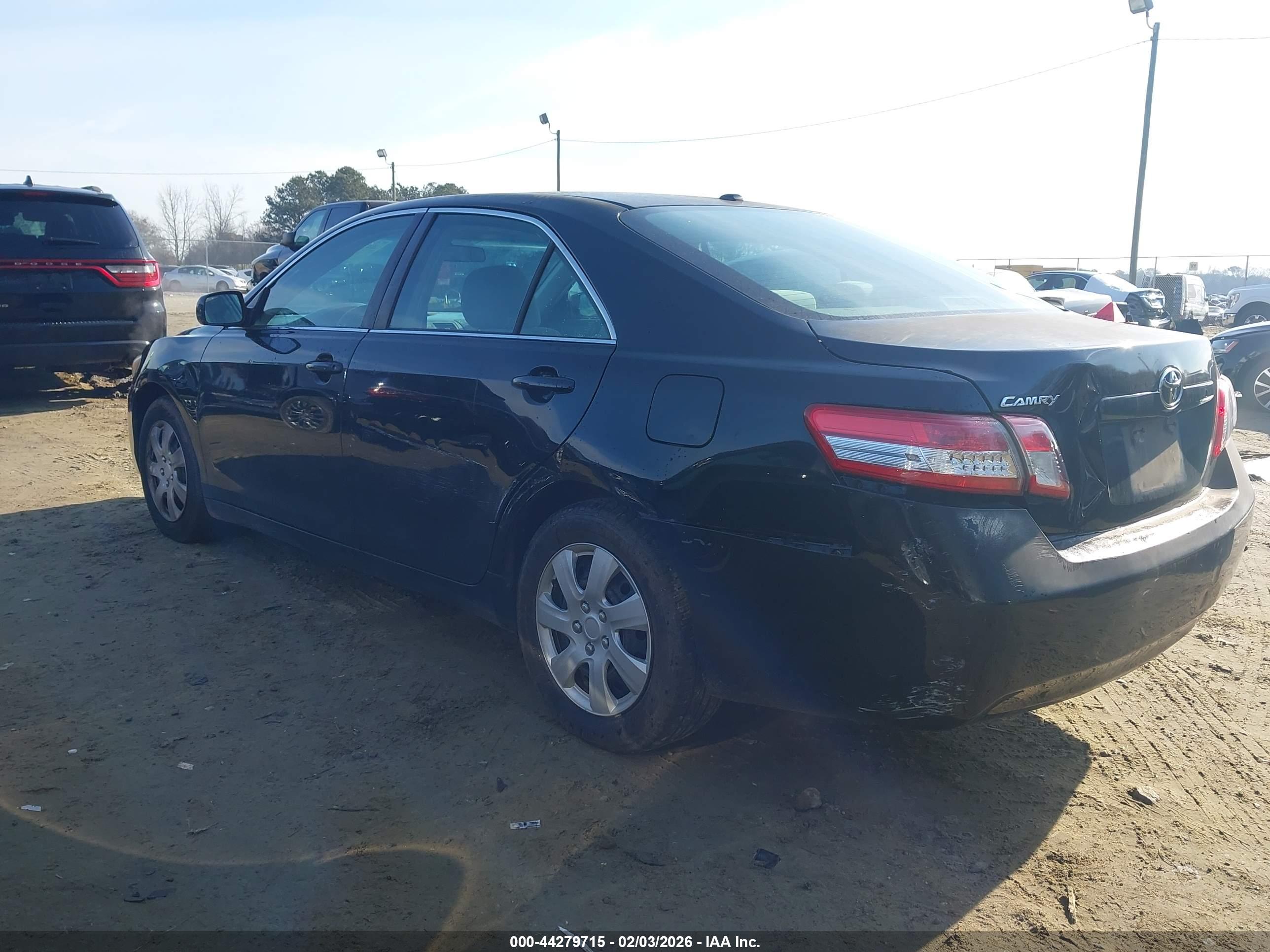 TOYOTA CAMRY image 6