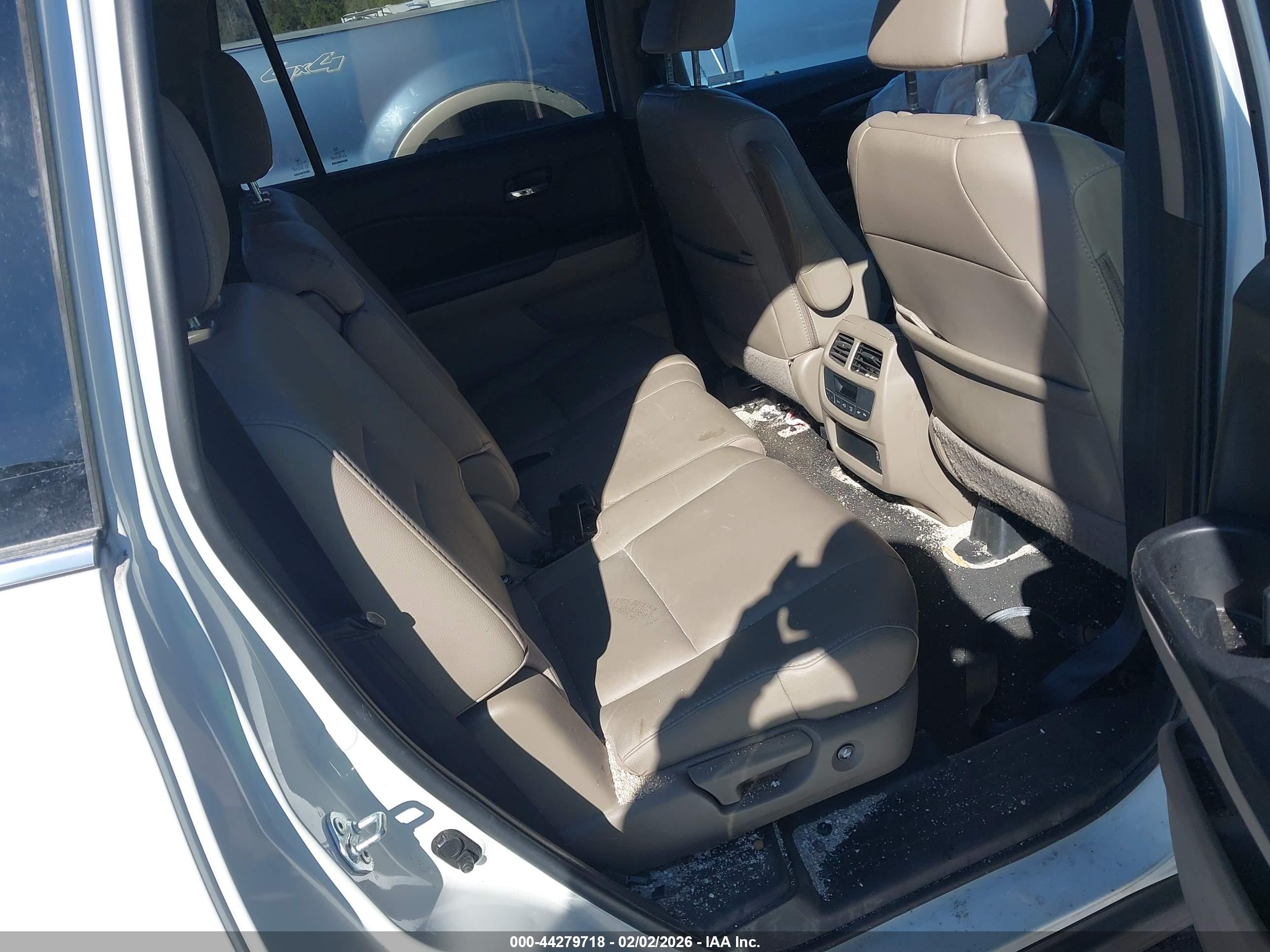 HONDA PILOT image 8
