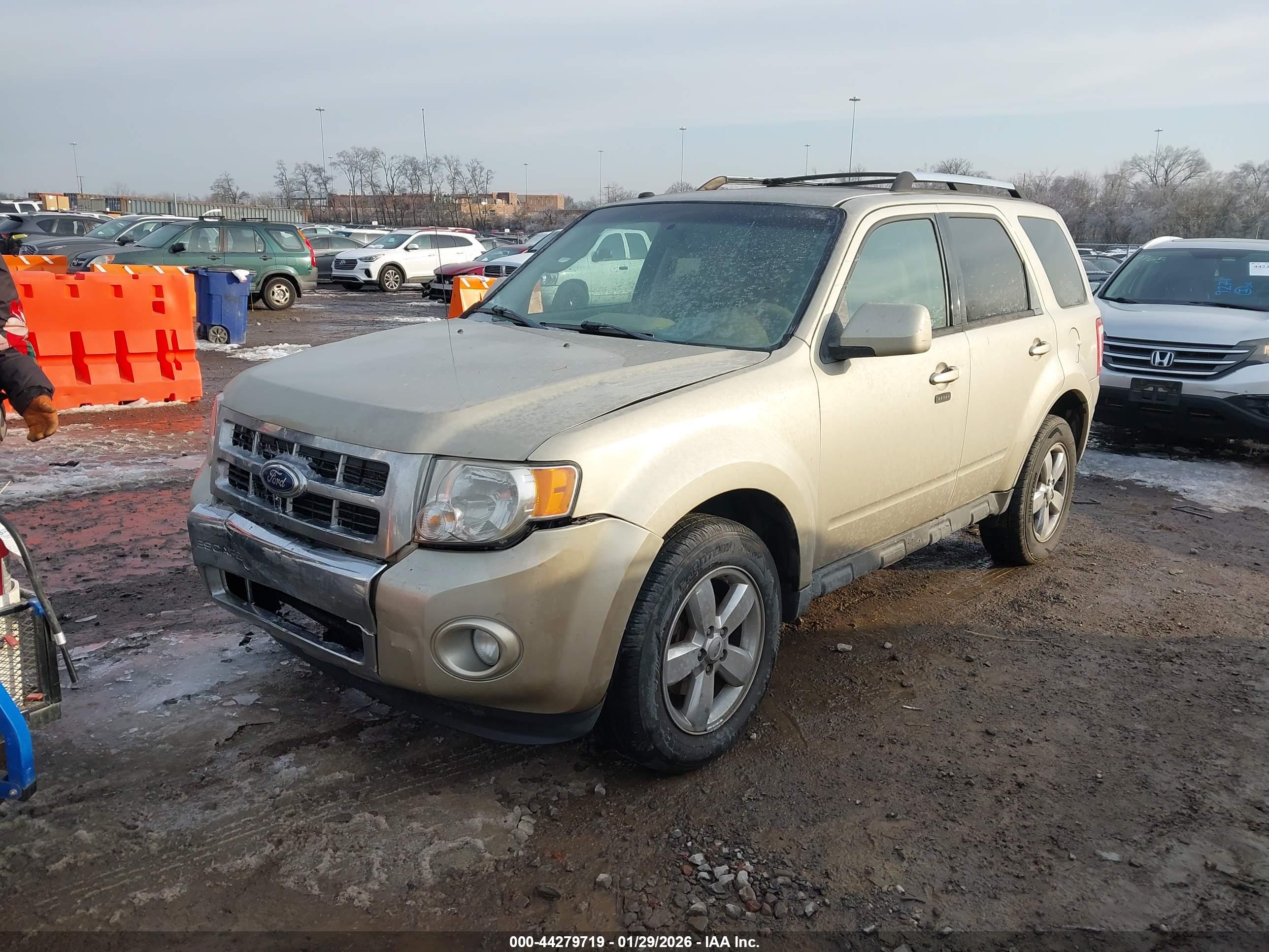 FORD ESCAPE image 2