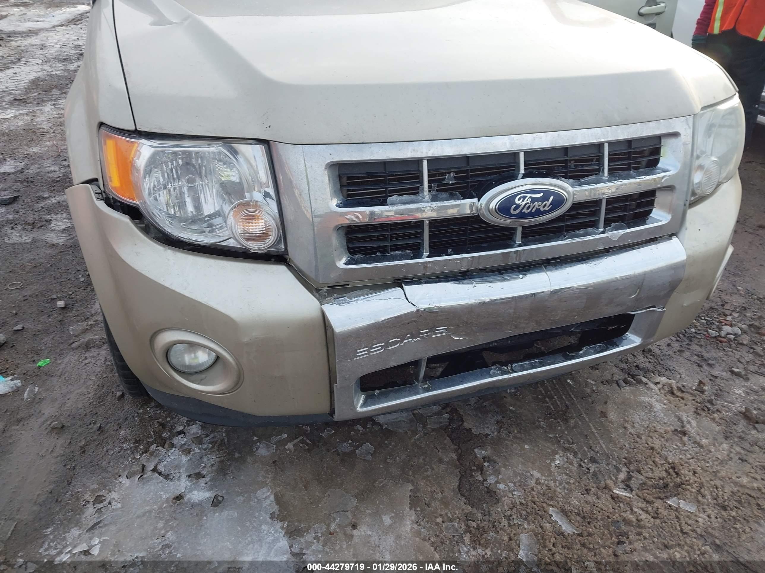 FORD ESCAPE image 6