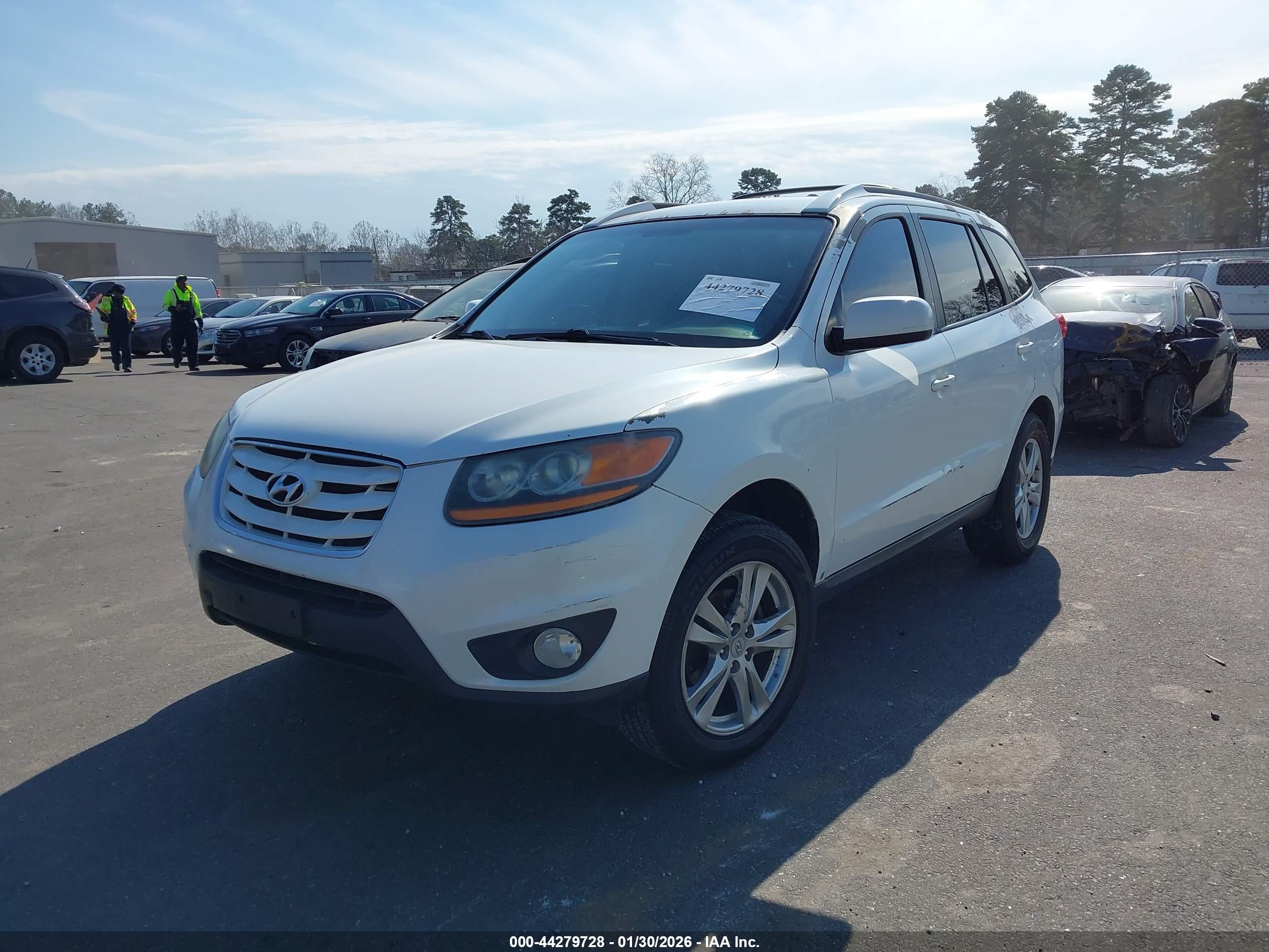 HYUNDAI SANTA image 2