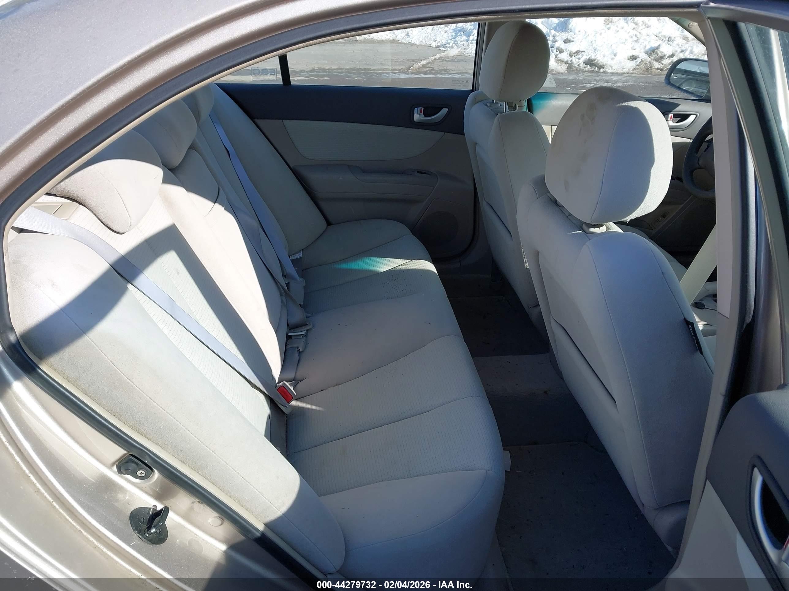 HYUNDAI SONATA image 8