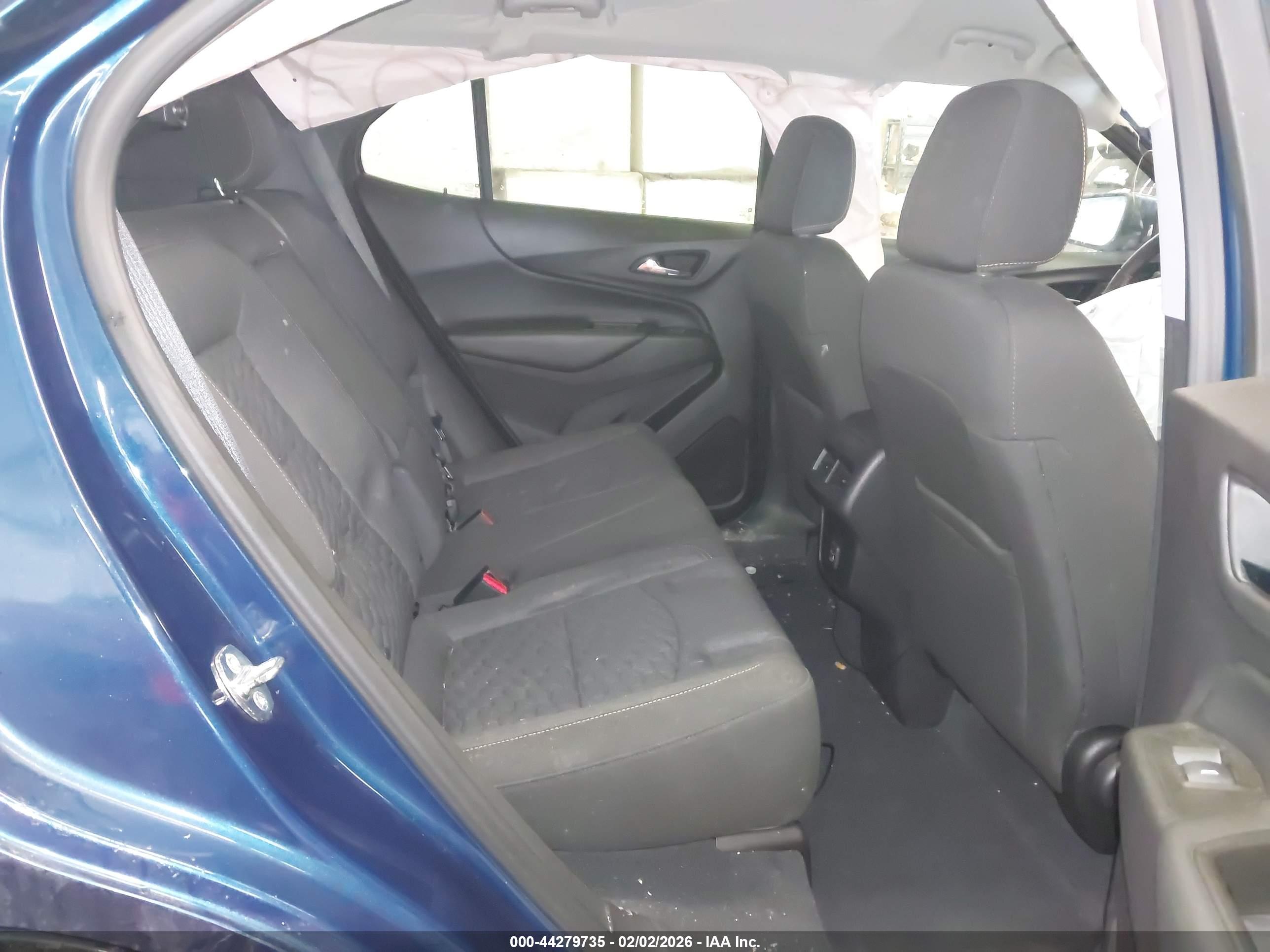 CHEVROLET EQUINOX image 8