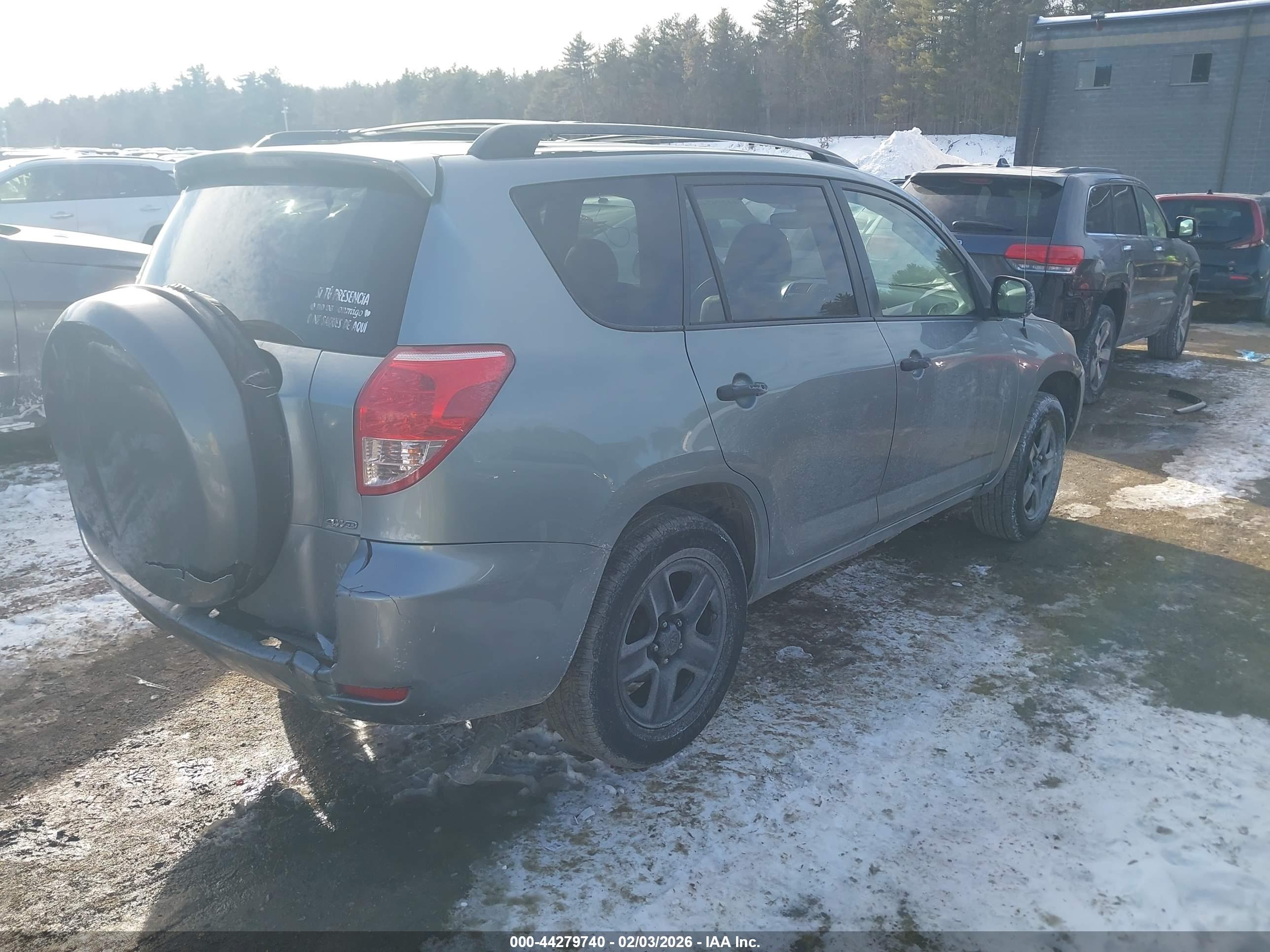 TOYOTA RAV4 image 4