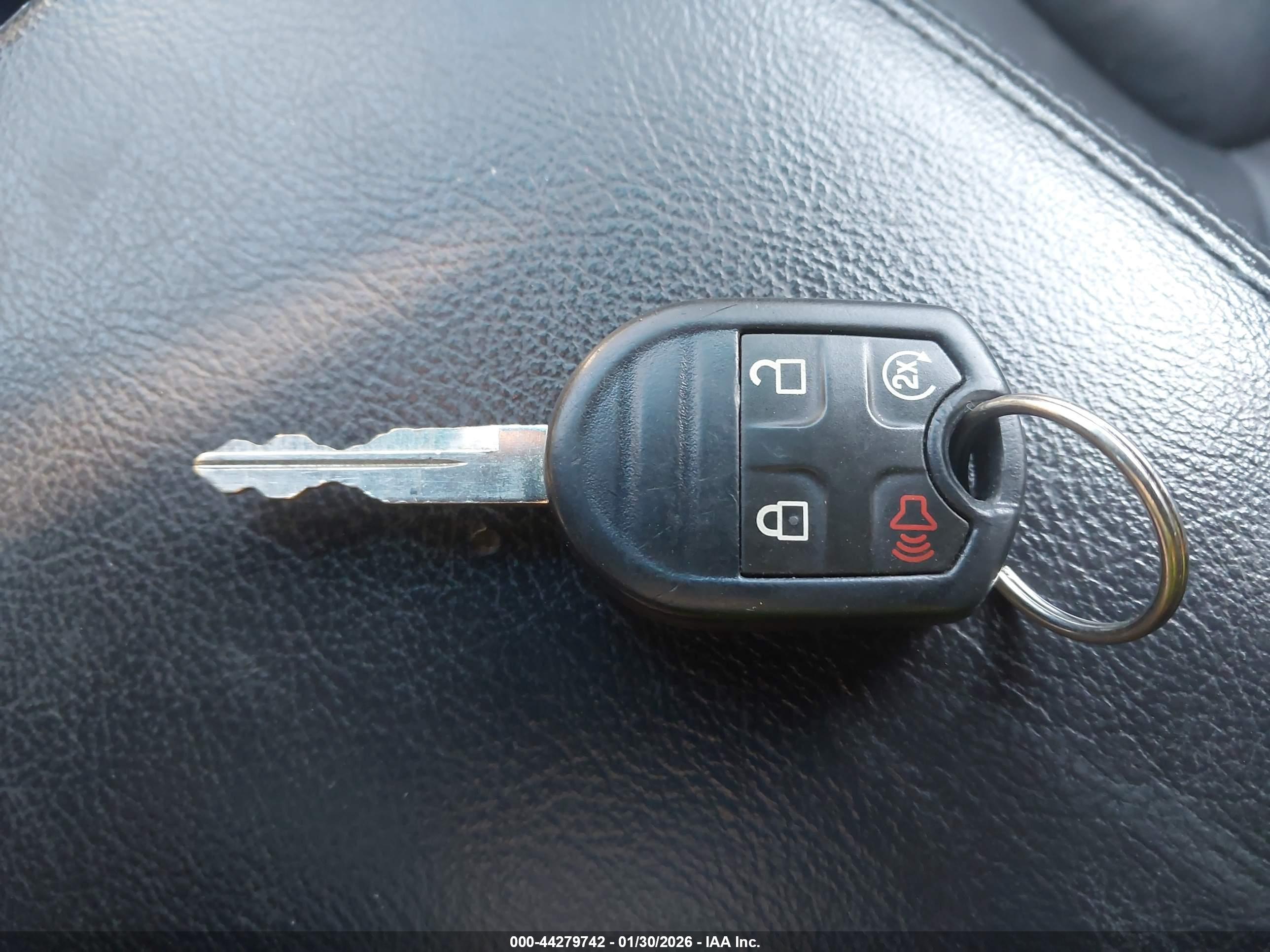 FORD EXPLORER image 11