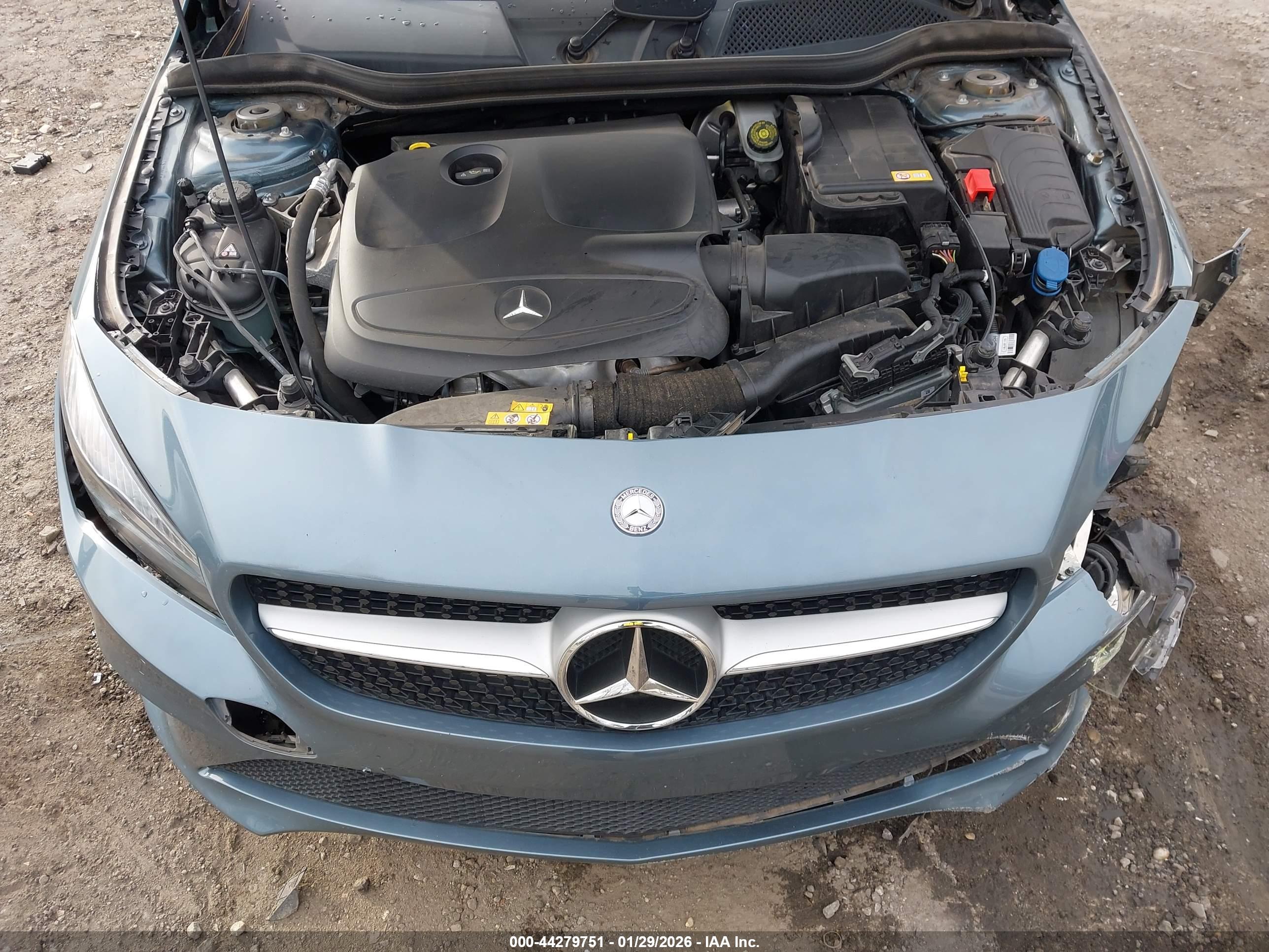 MERCEDES-BENZ CLA image 10
