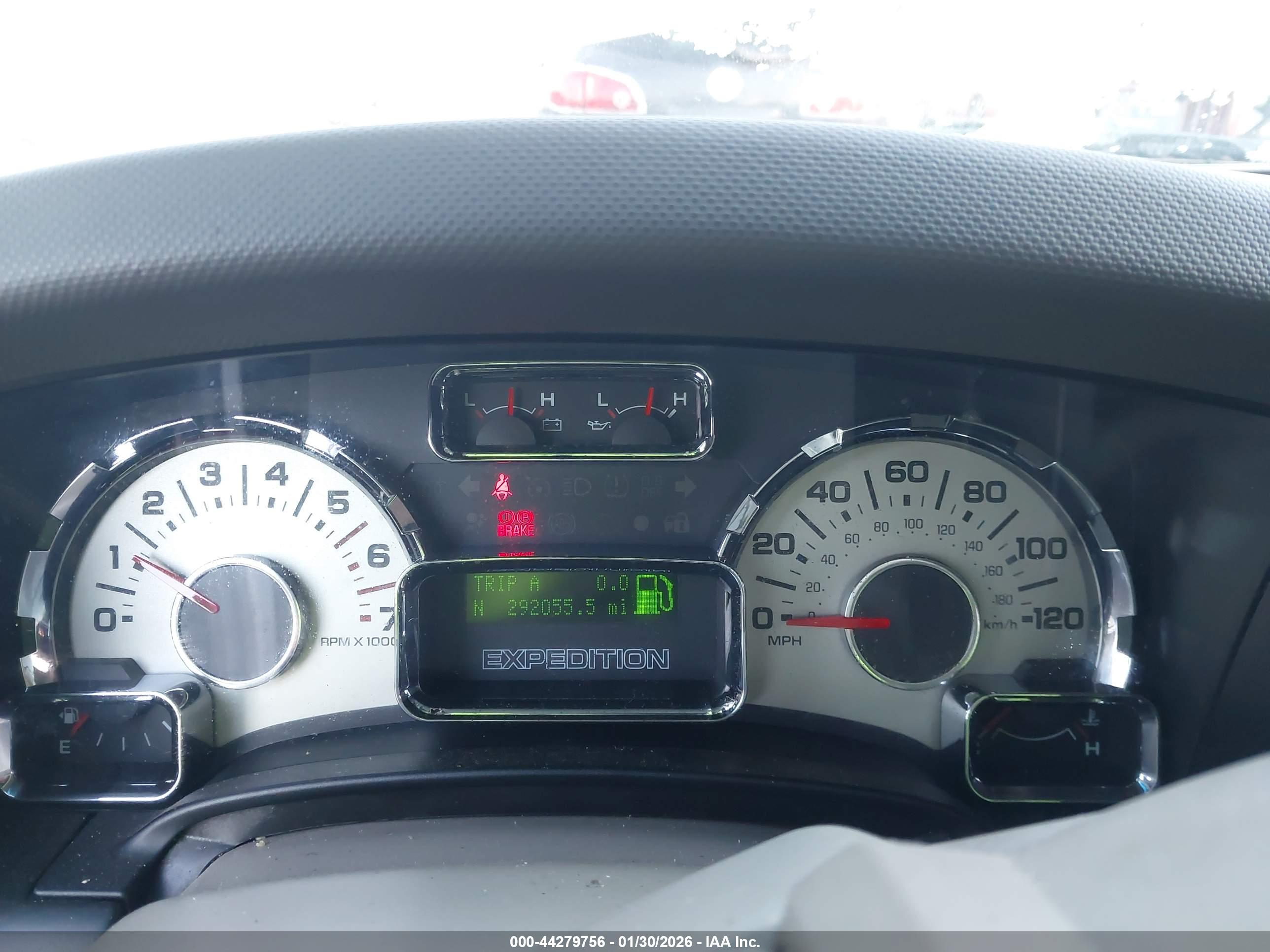 FORD EXPEDITION image 7