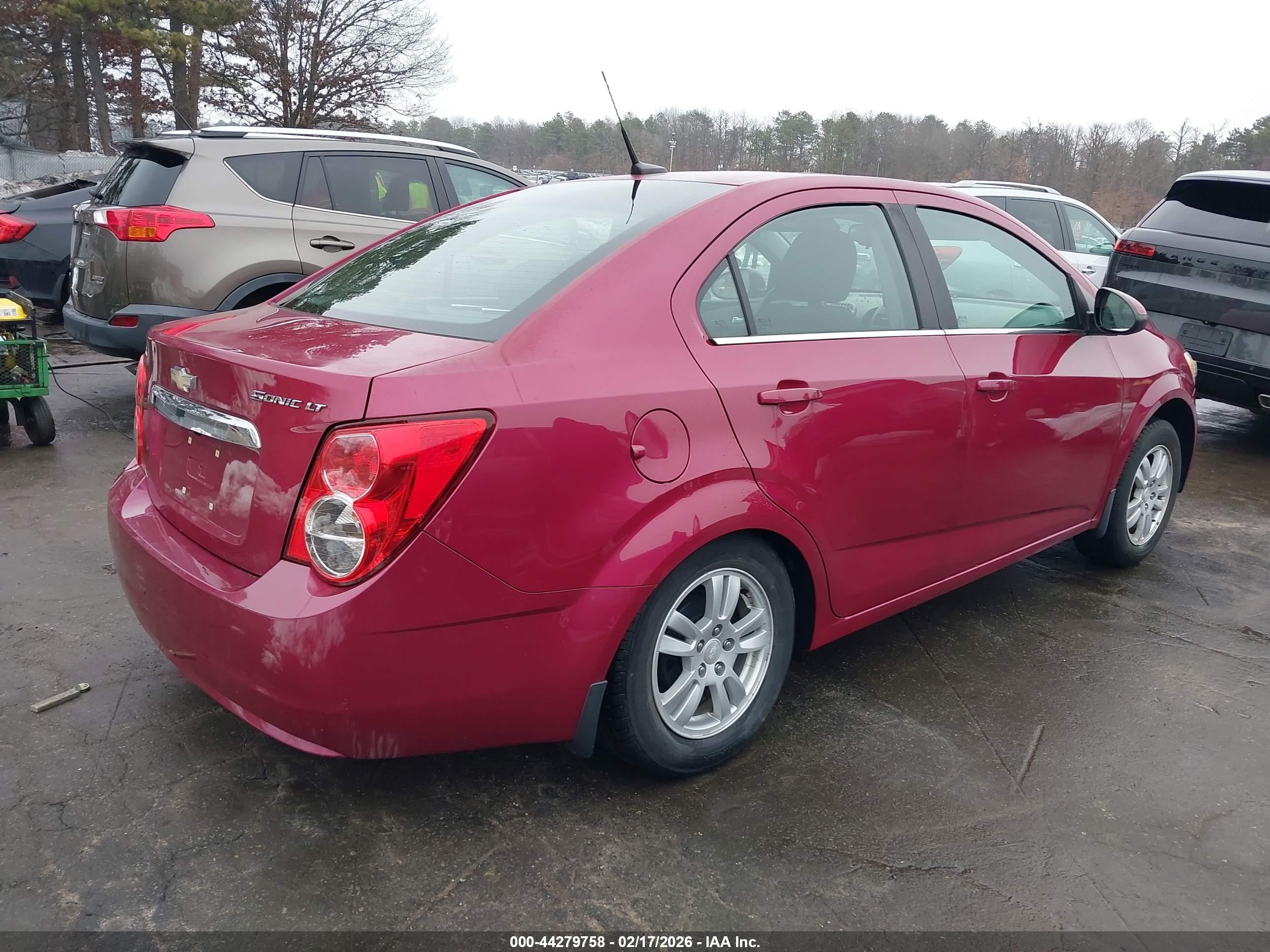 CHEVROLET SONIC image 4