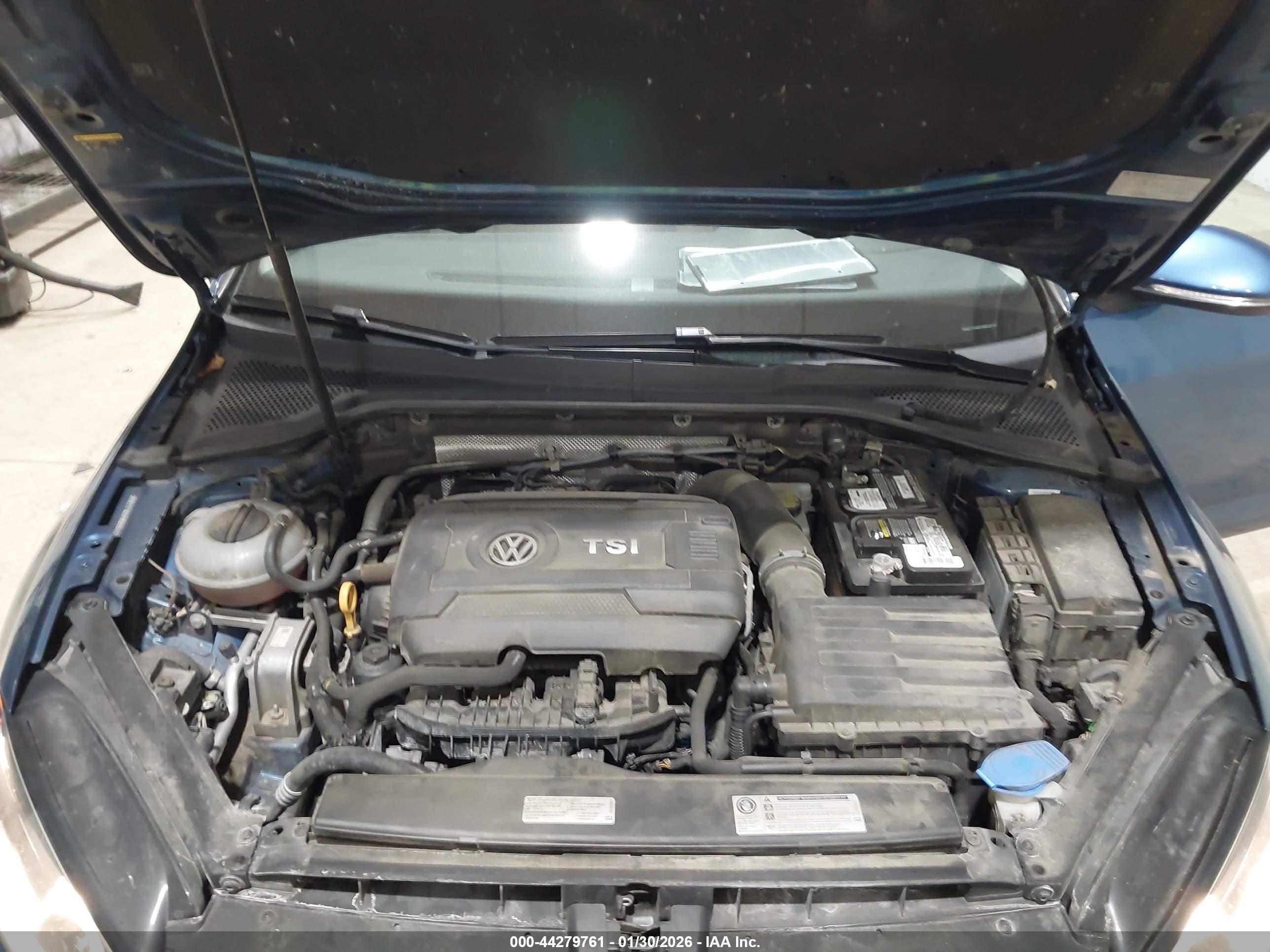 VOLKSWAGEN GOLF image 10