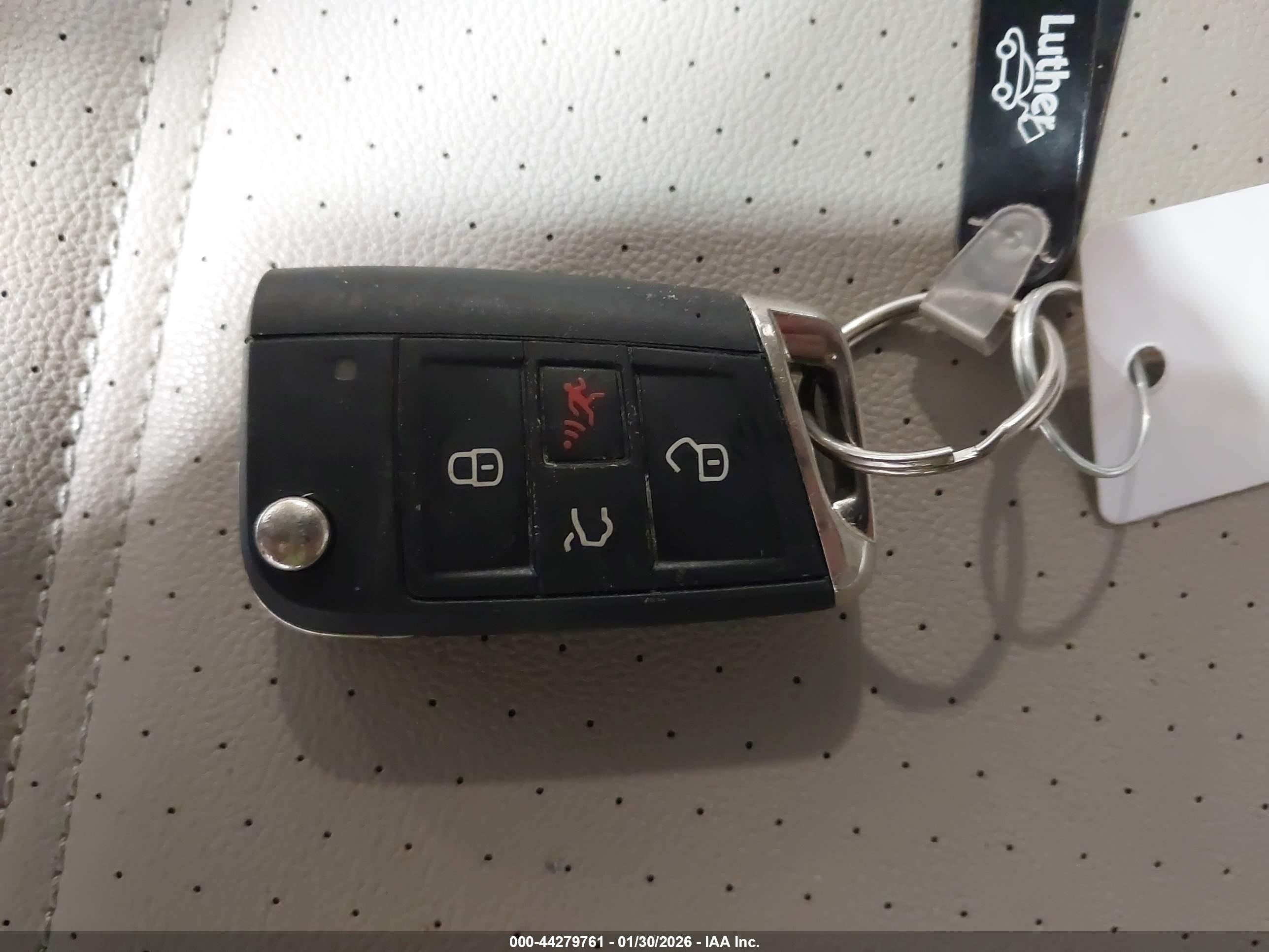 VOLKSWAGEN GOLF image 11