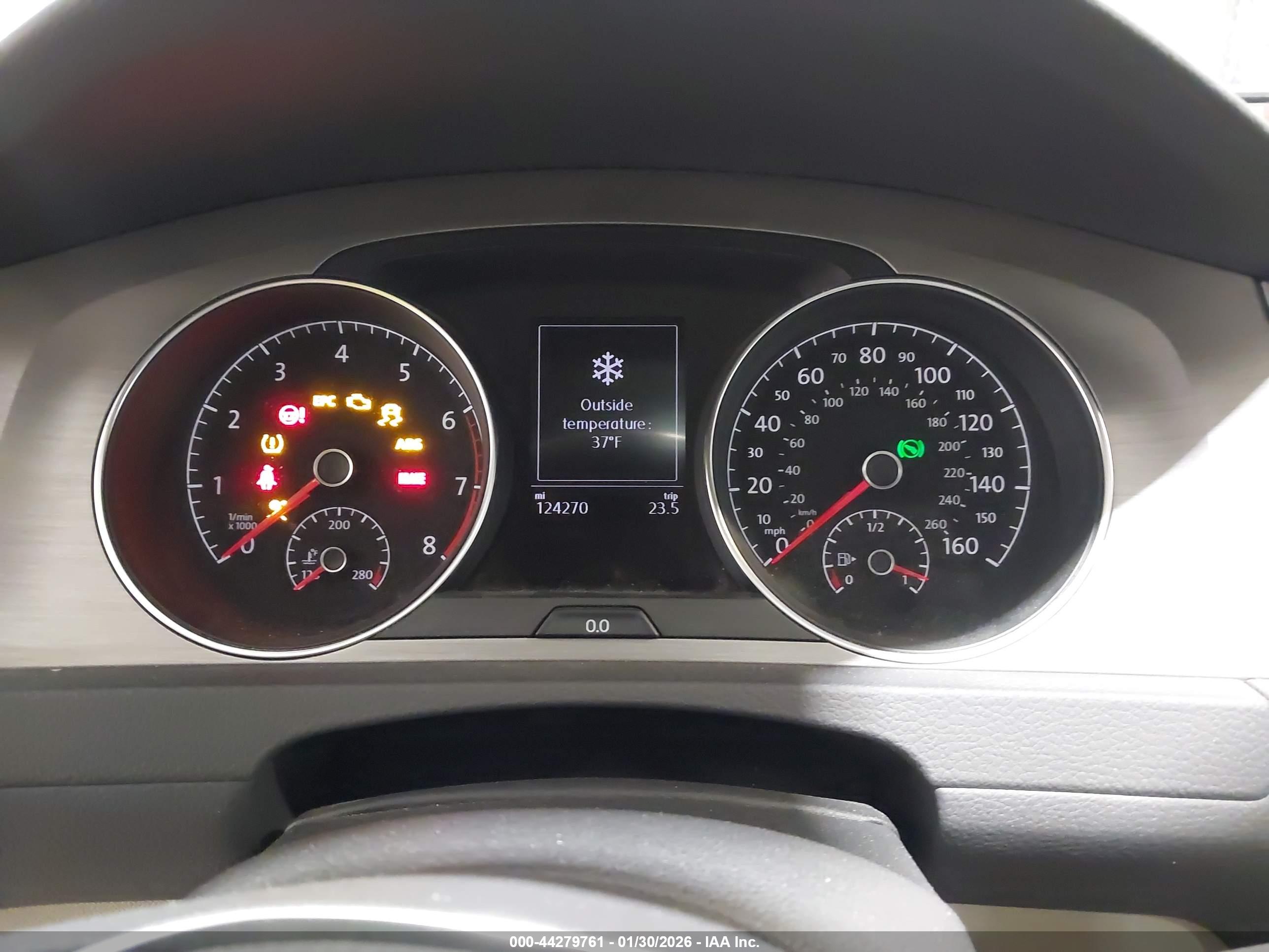 VOLKSWAGEN GOLF image 7