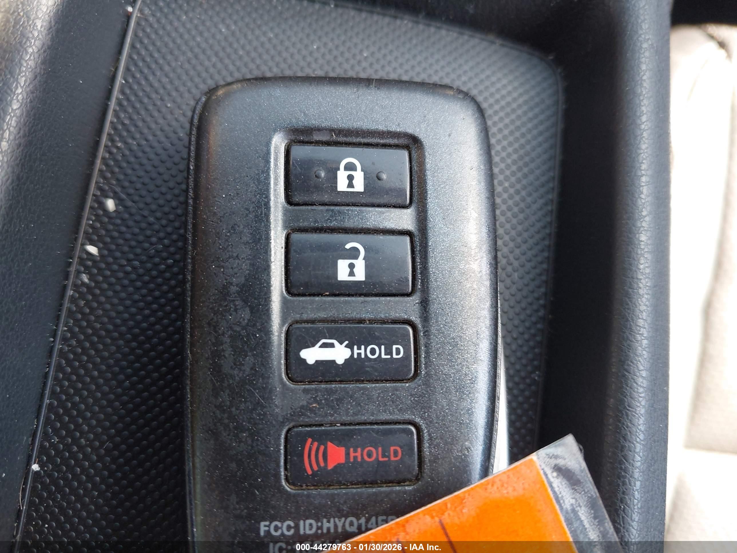 LEXUS IS image 11