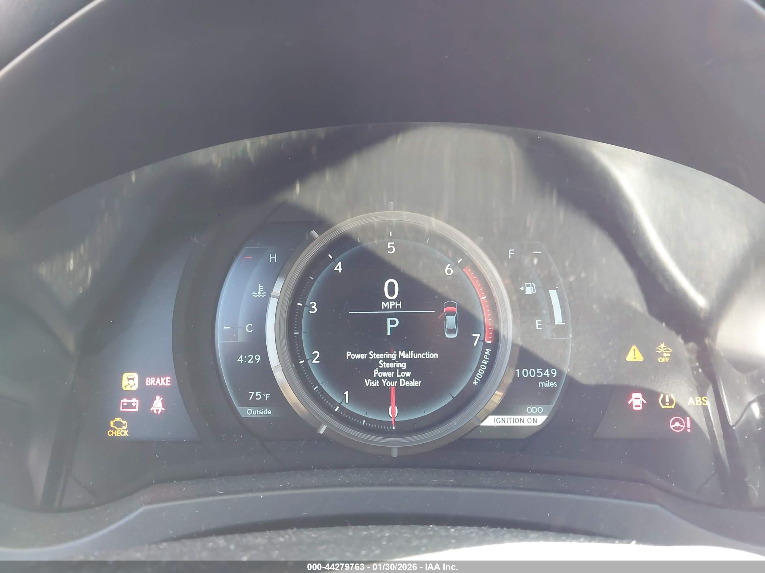 LEXUS IS image 7