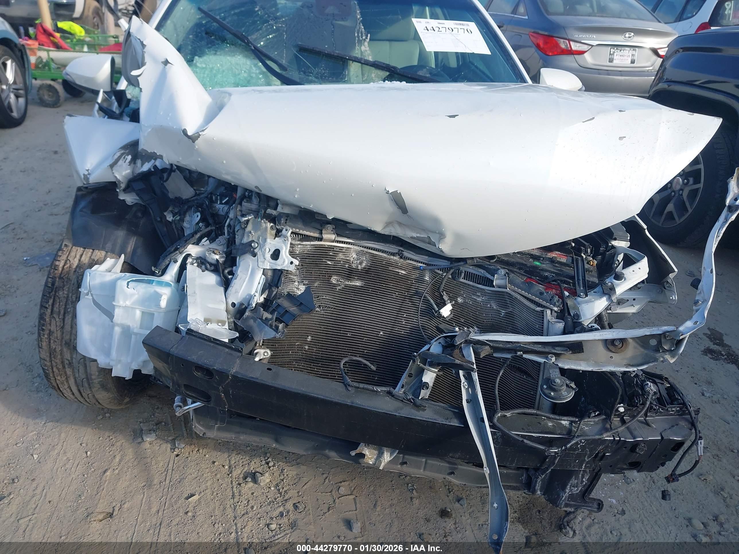 TOYOTA AVALON image 6