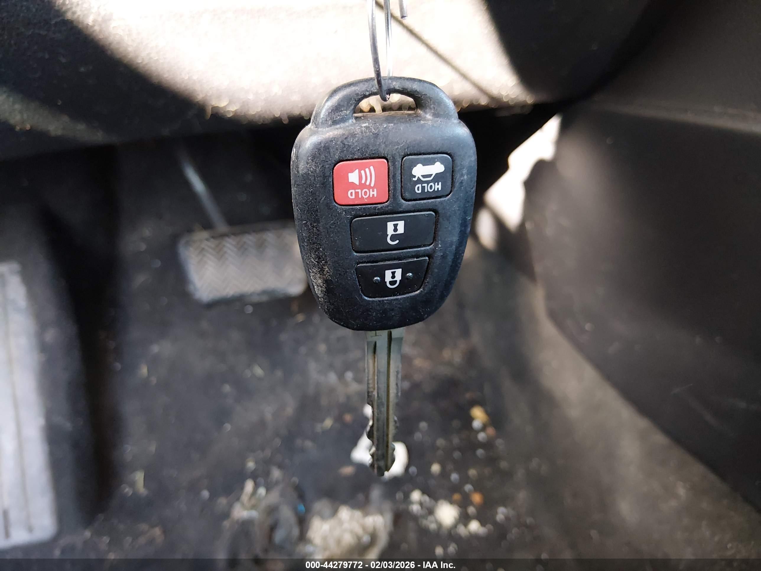 TOYOTA COROLLA image 11