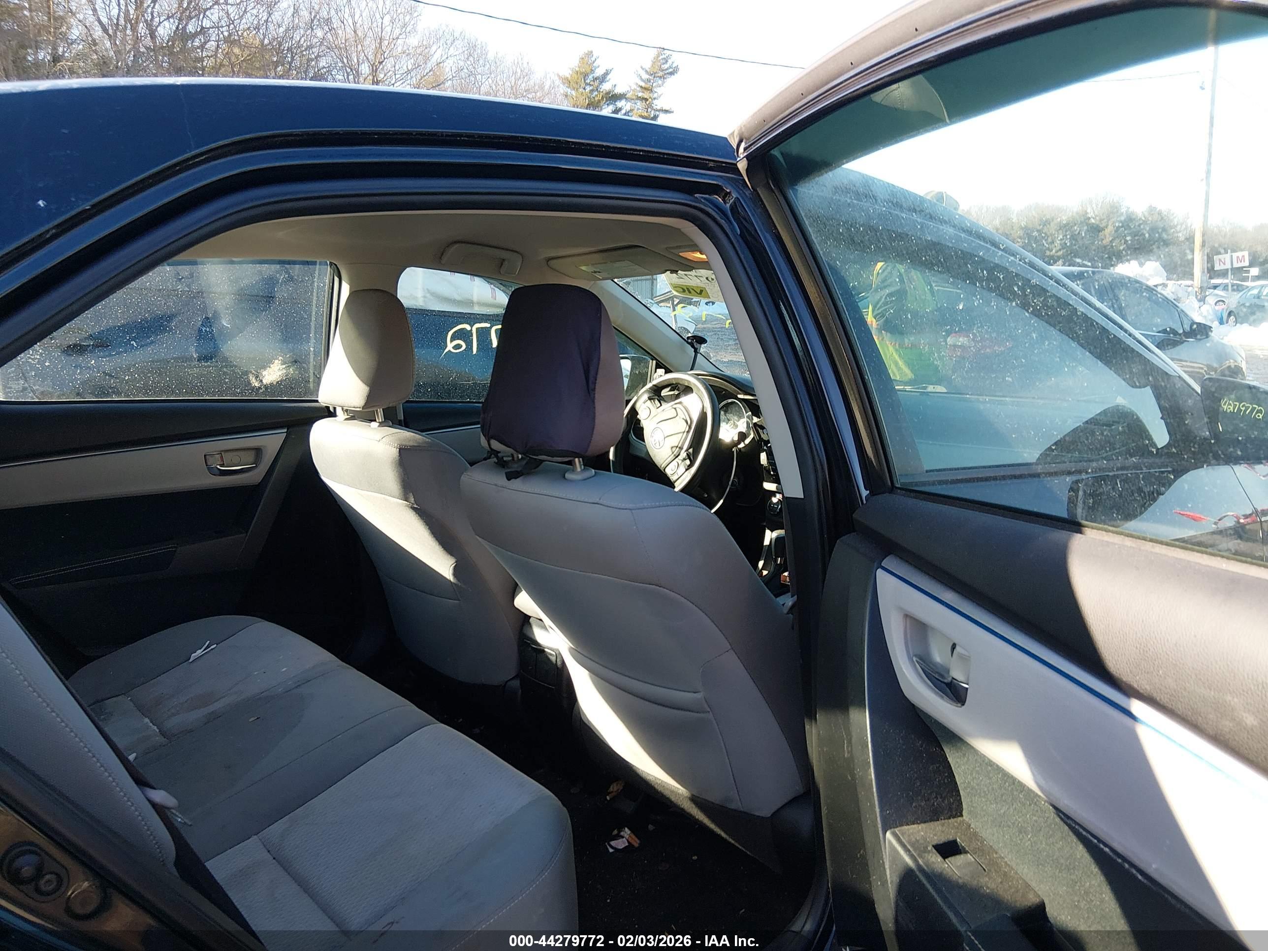 TOYOTA COROLLA image 8