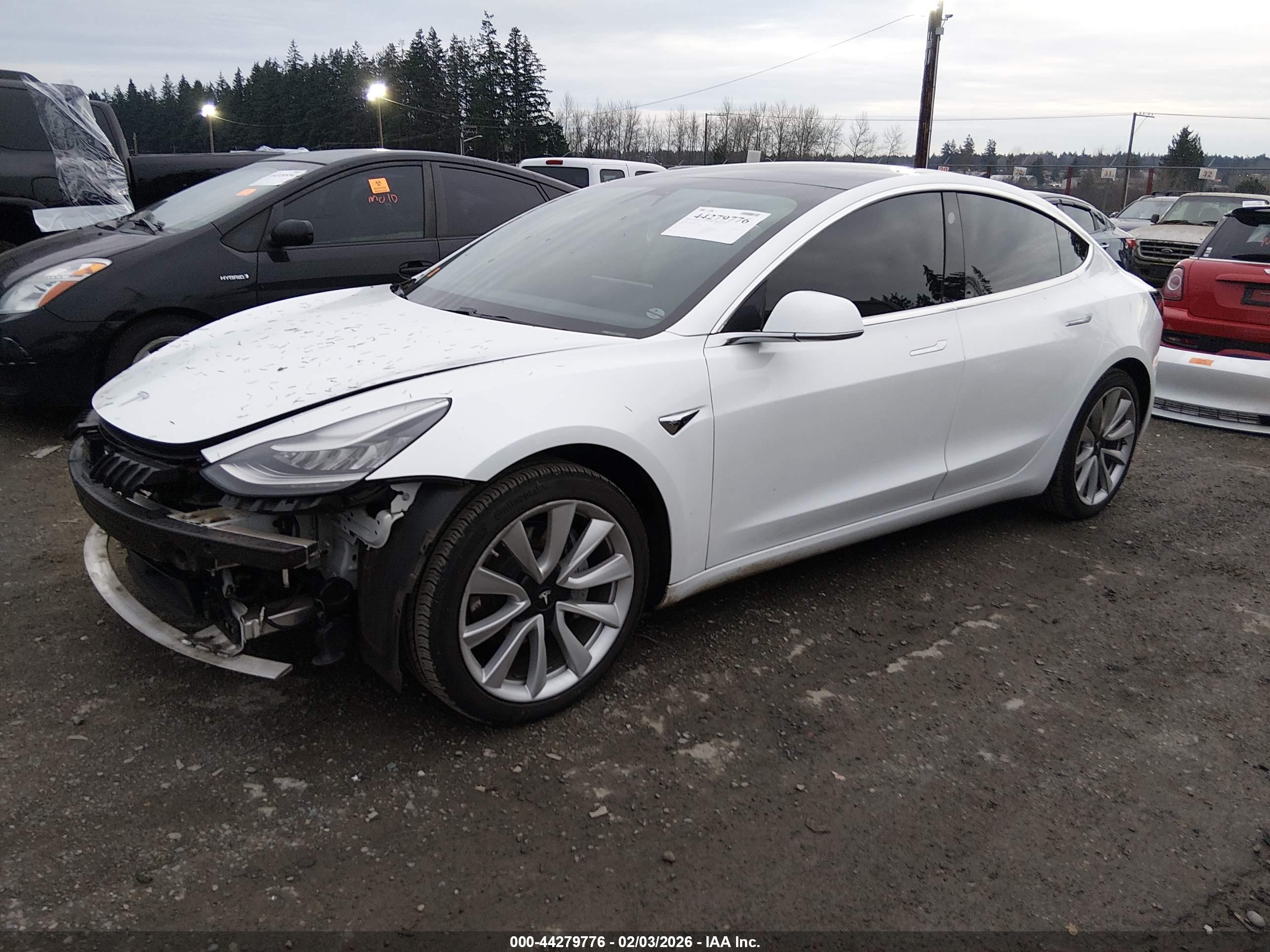 TESLA MODEL image 2