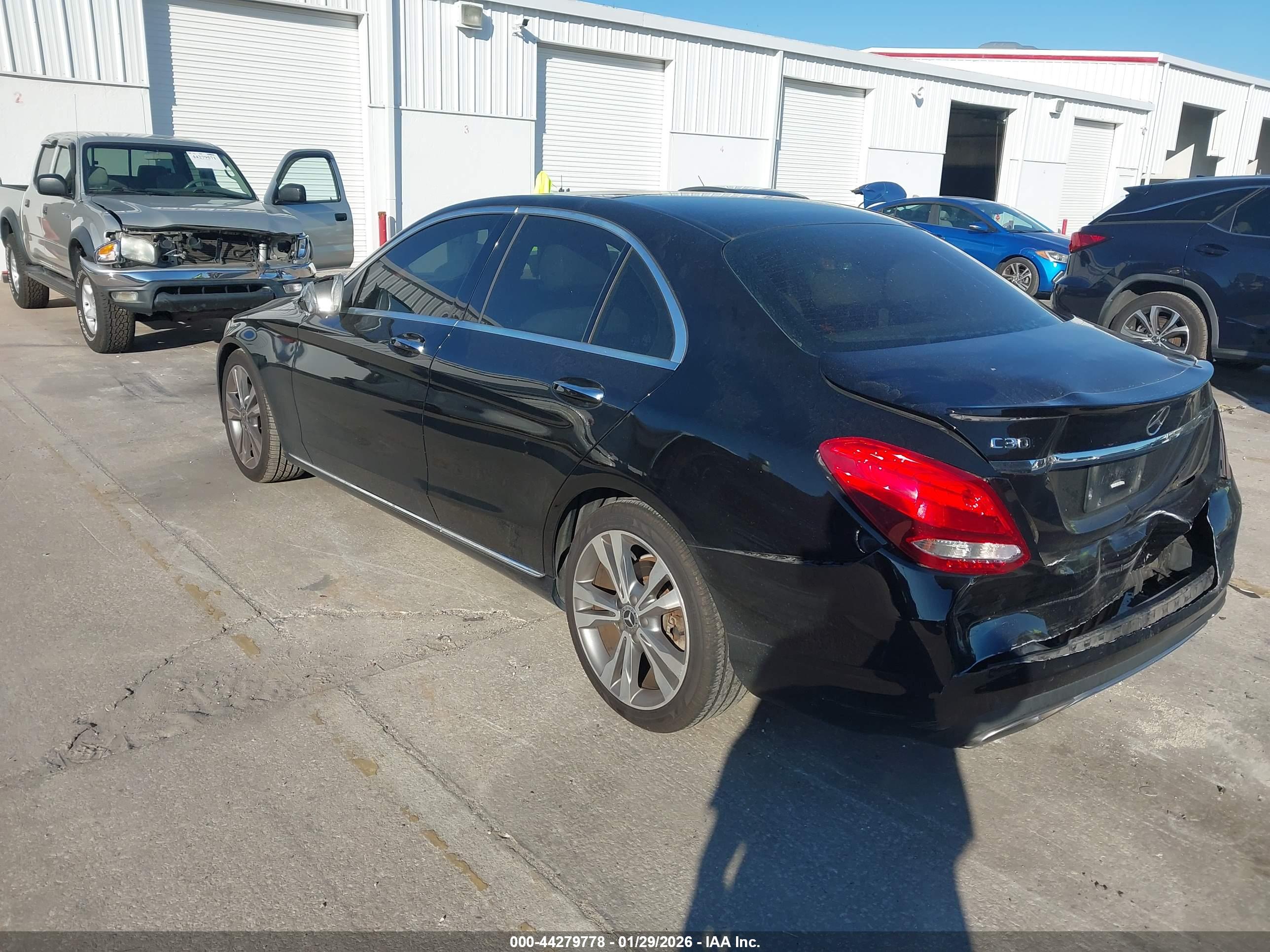 MERCEDES-BENZ C image 3