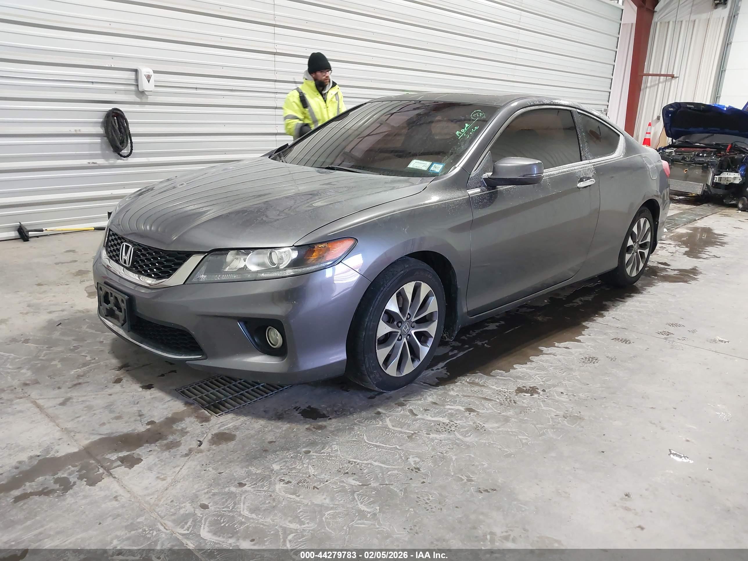 HONDA ACCORD image 2
