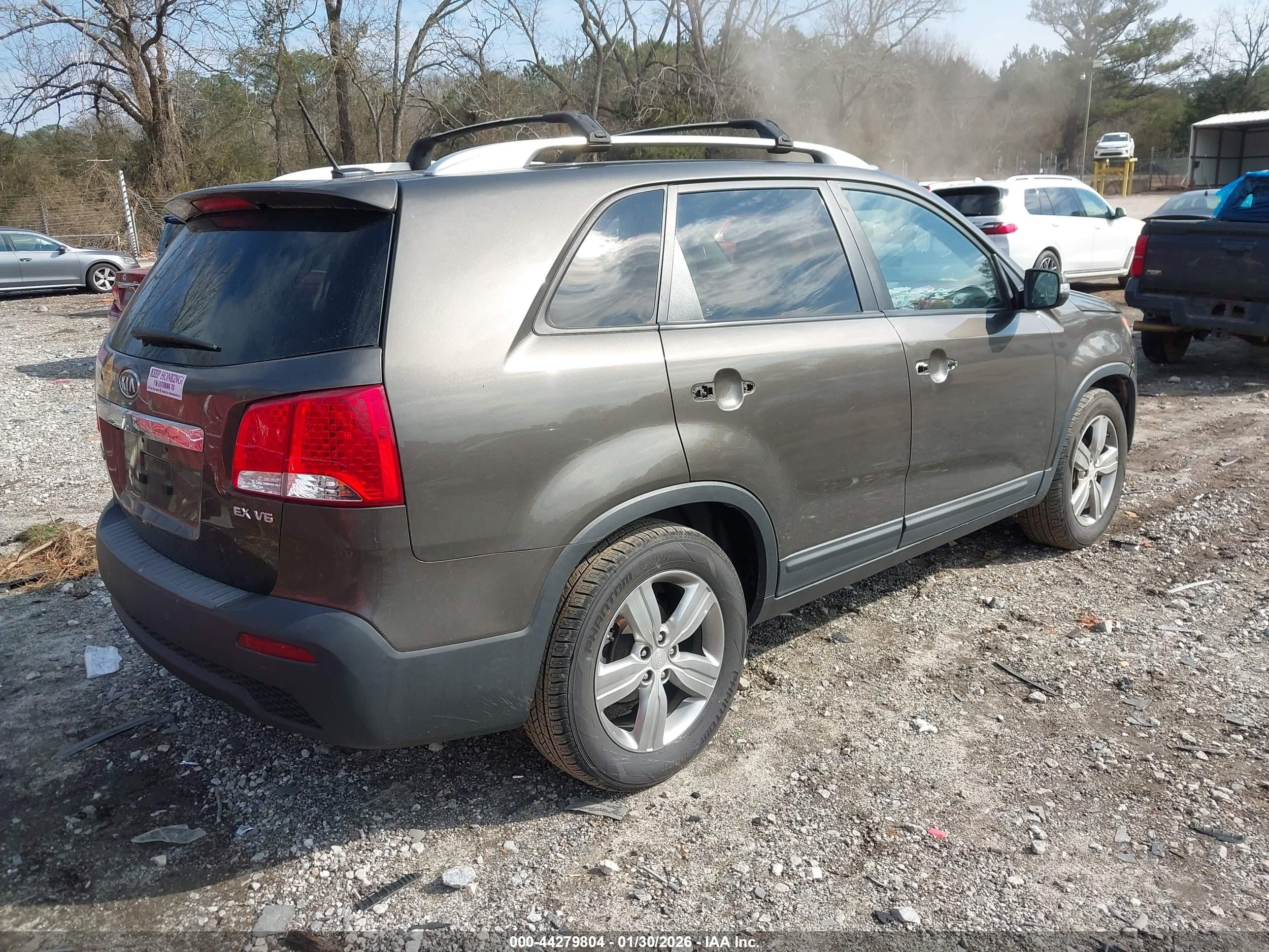 KIA SORENTO image 4