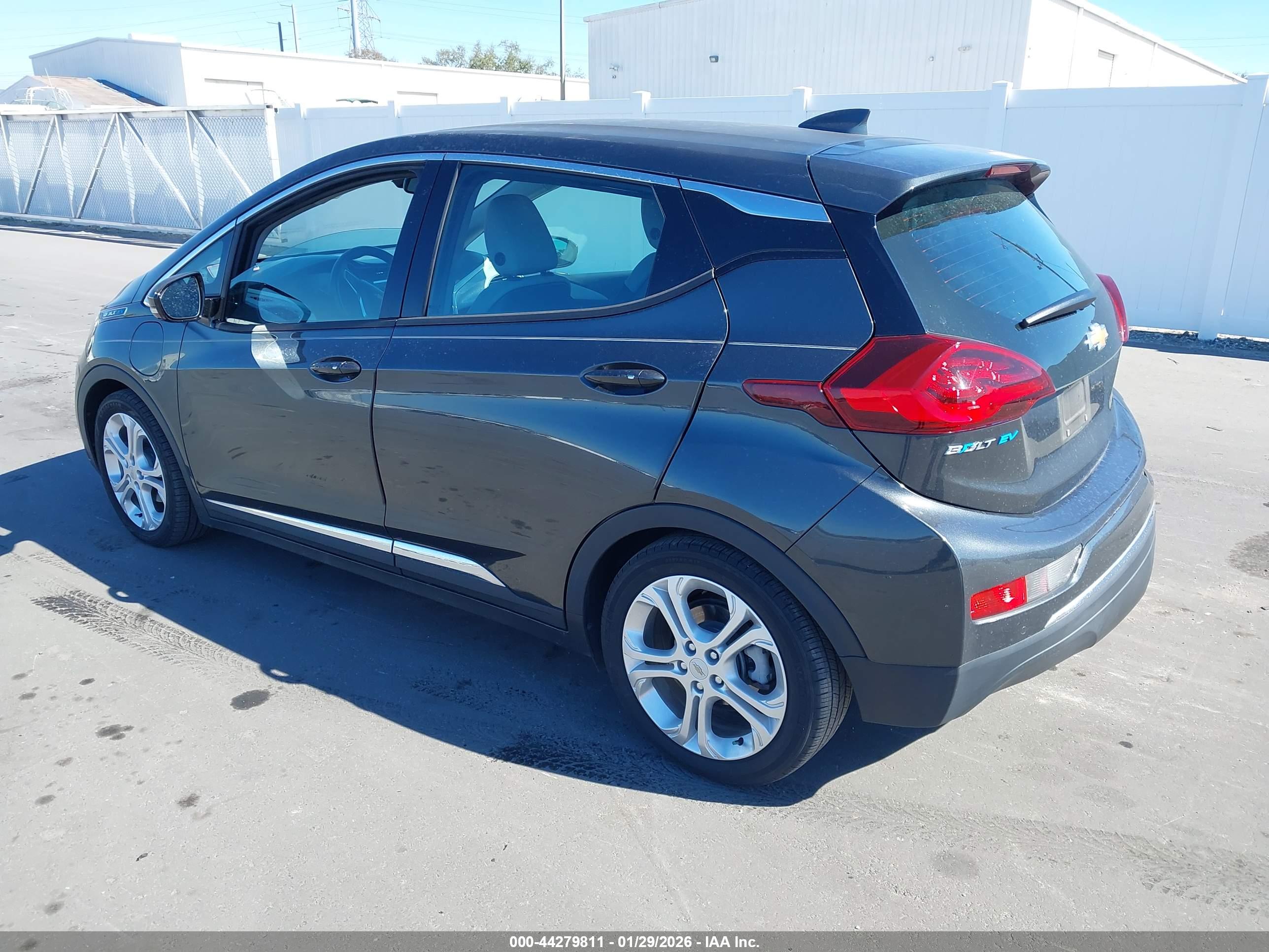 CHEVROLET BOLT image 3