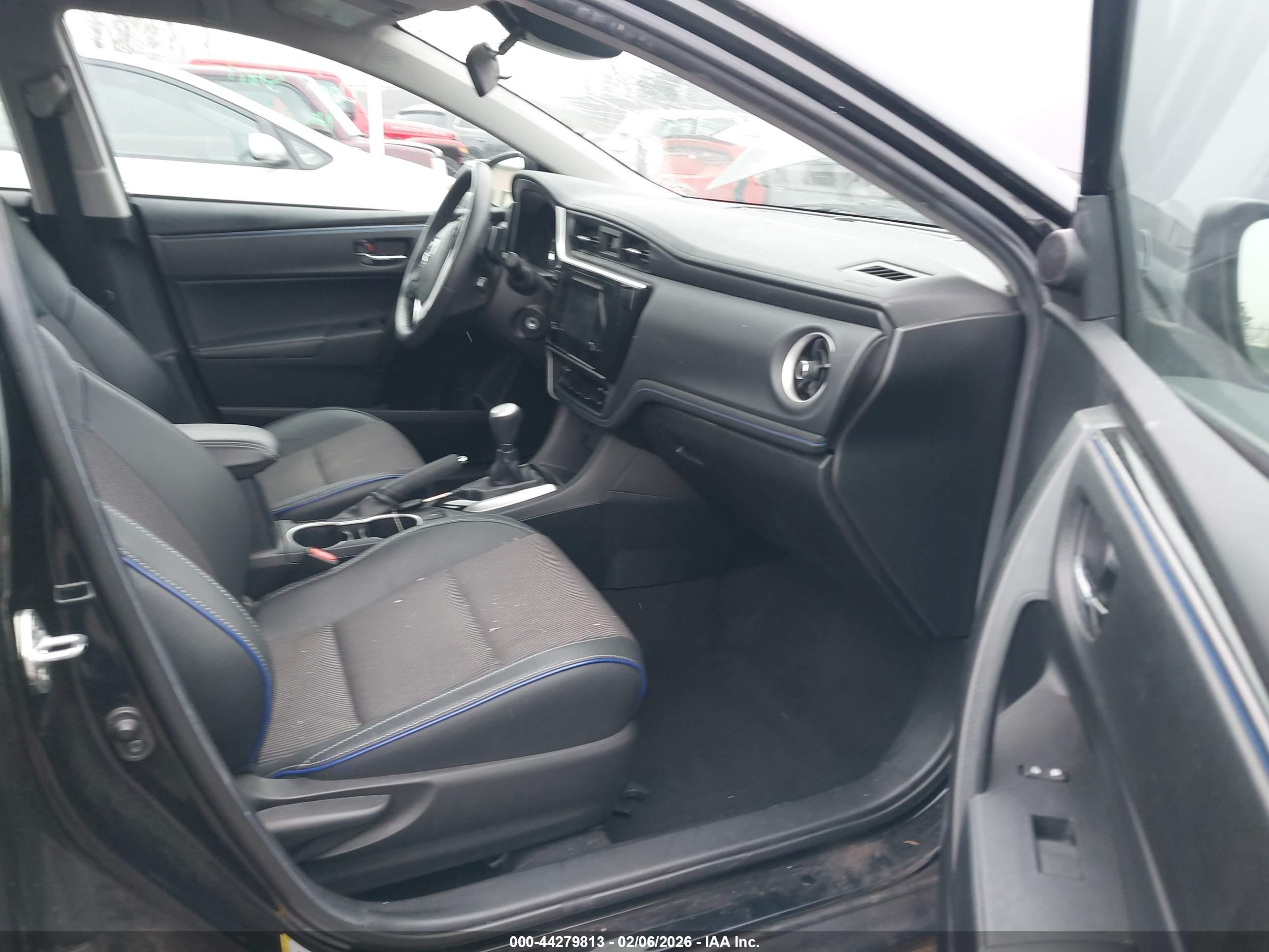 TOYOTA COROLLA image 5