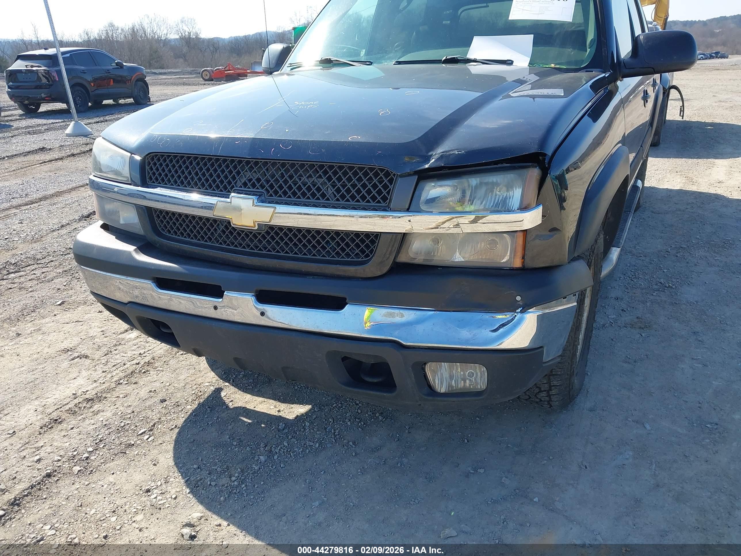 CHEVROLET AVALANCHE image 6