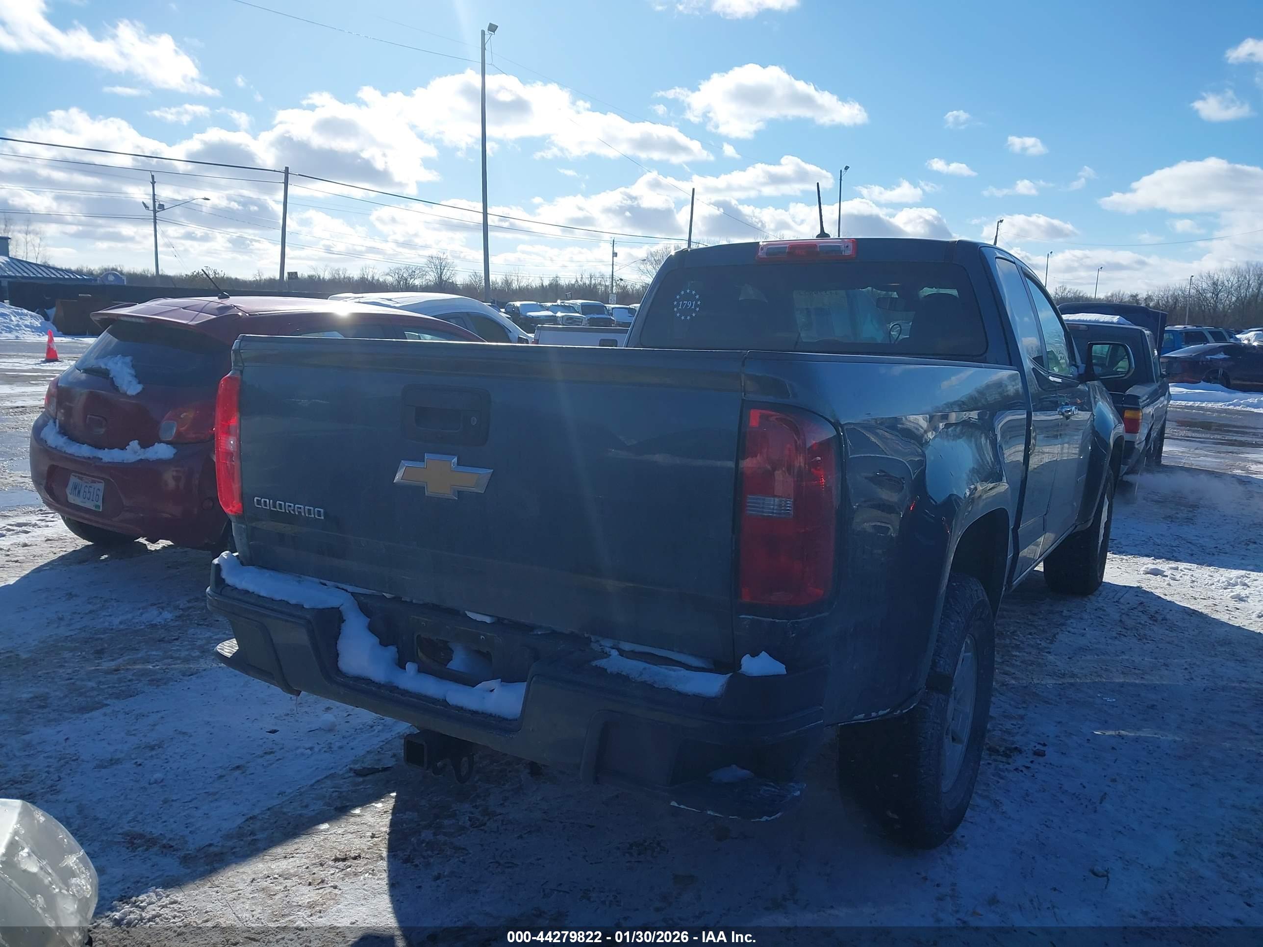 CHEVROLET COLORADO image 4