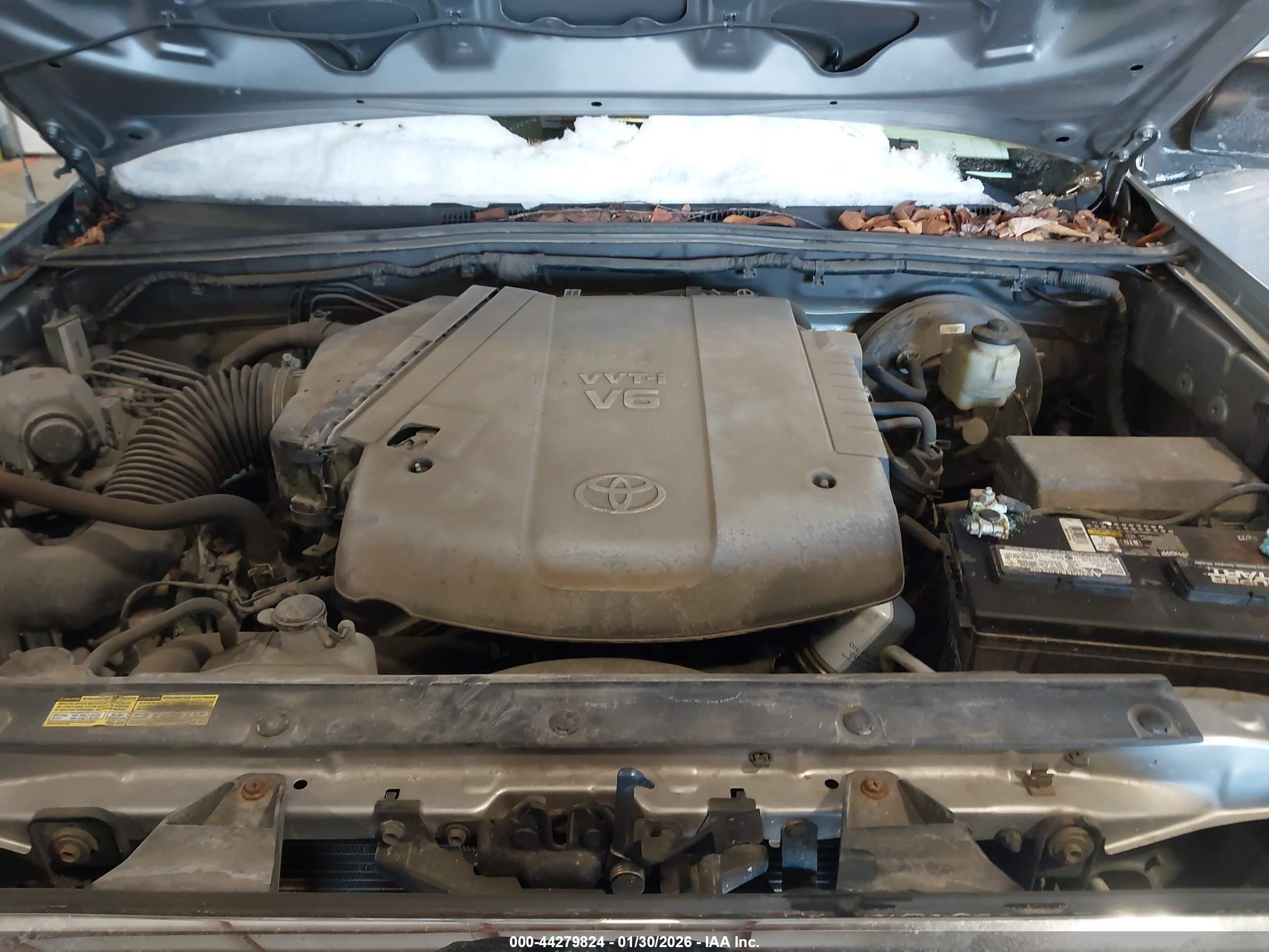 TOYOTA TACOMA image 10