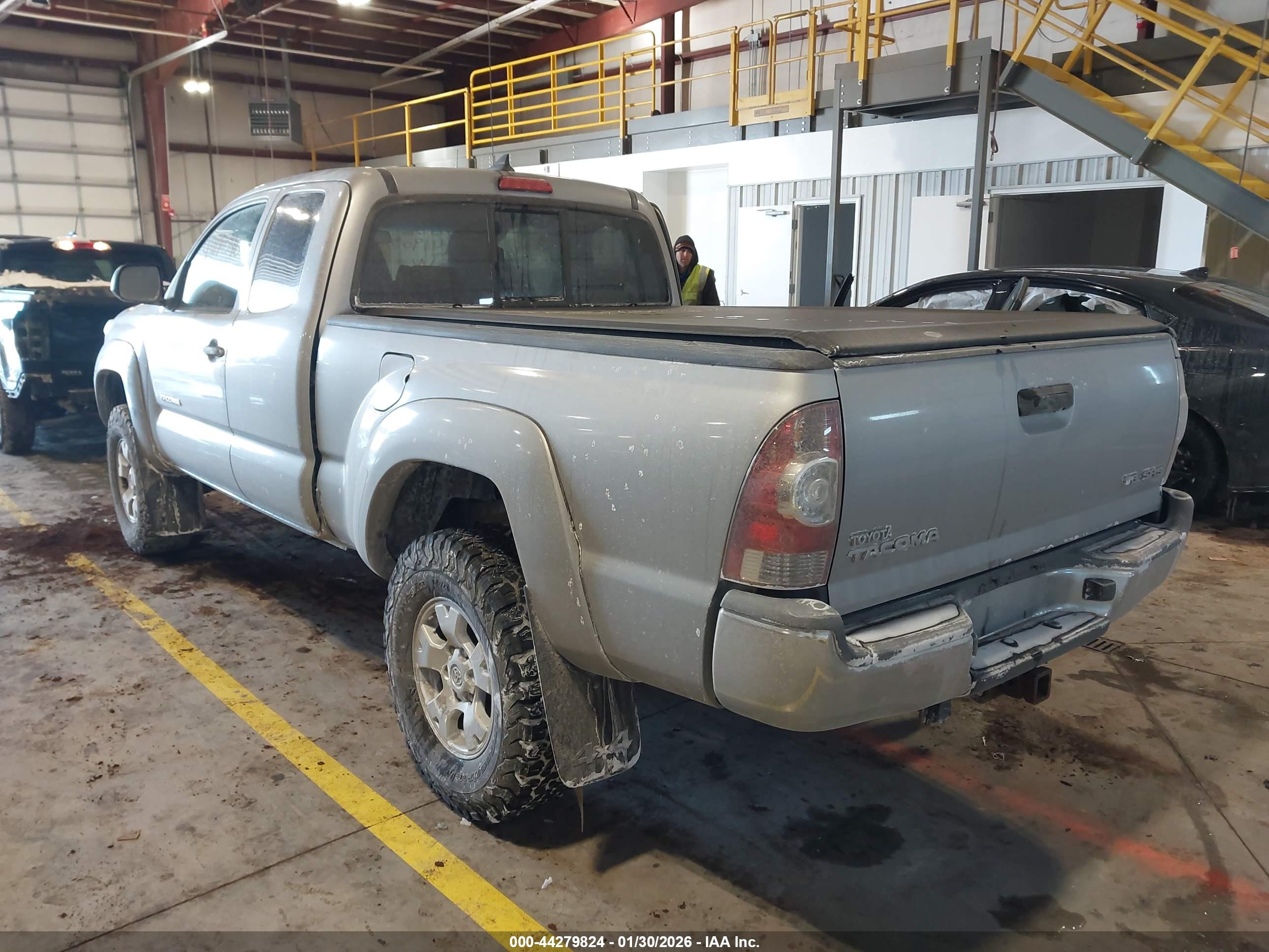 TOYOTA TACOMA image 3
