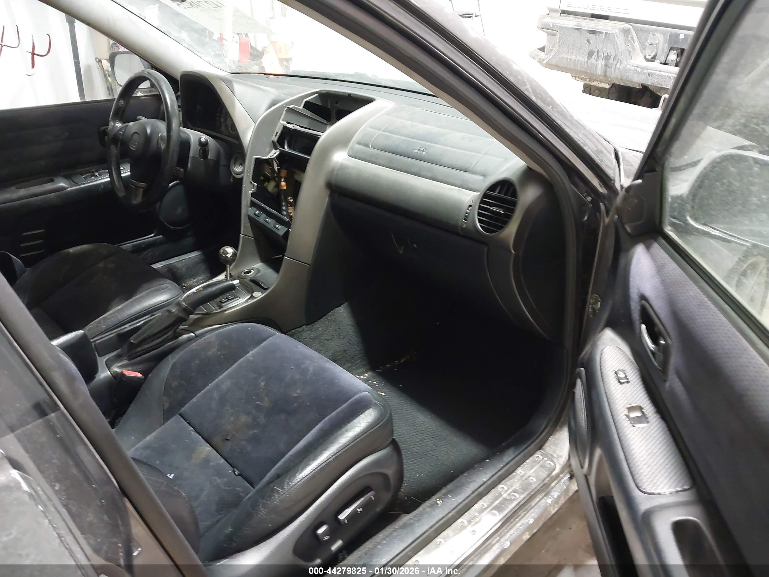 LEXUS IS image 5