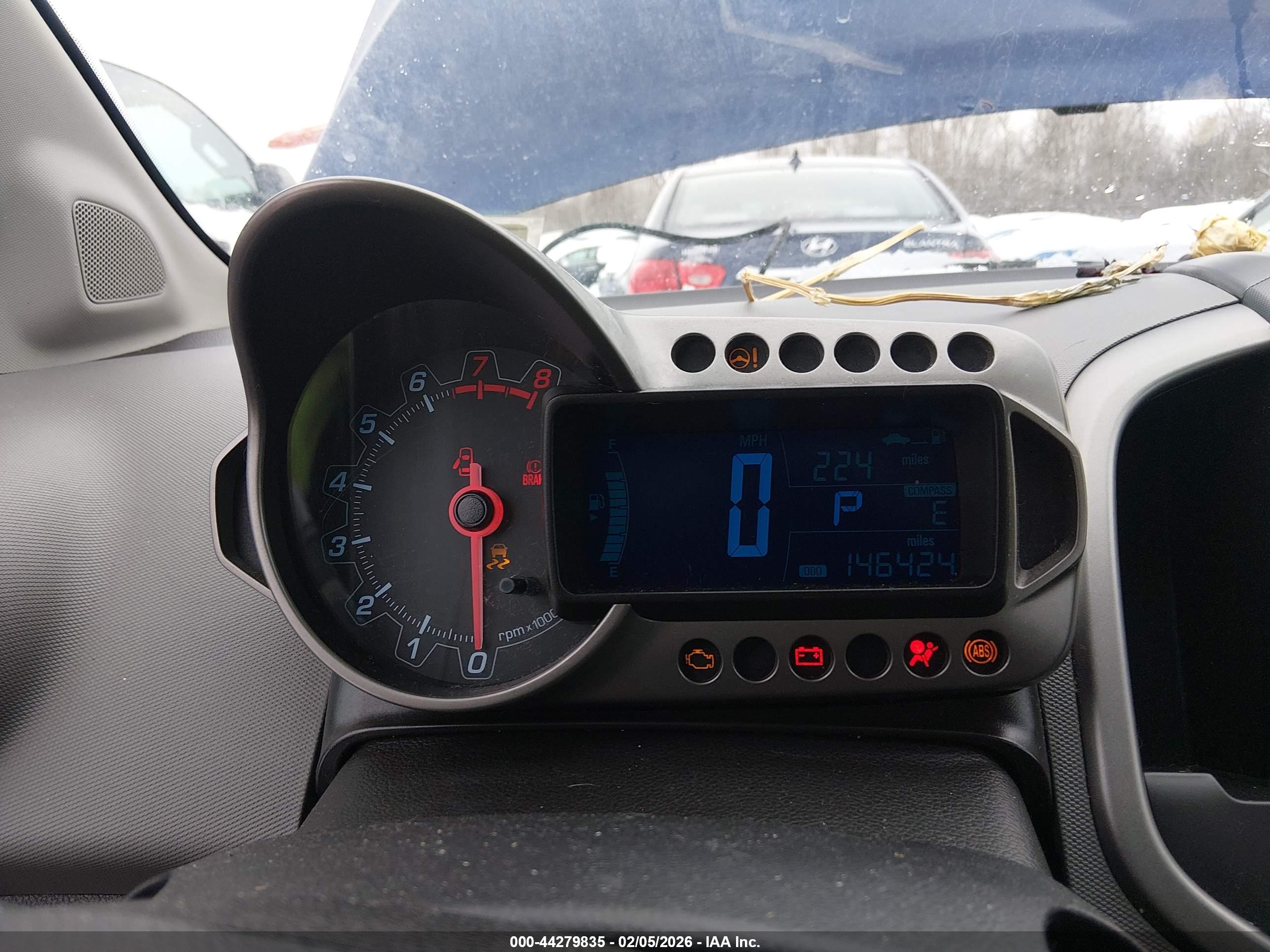 CHEVROLET SONIC image 7