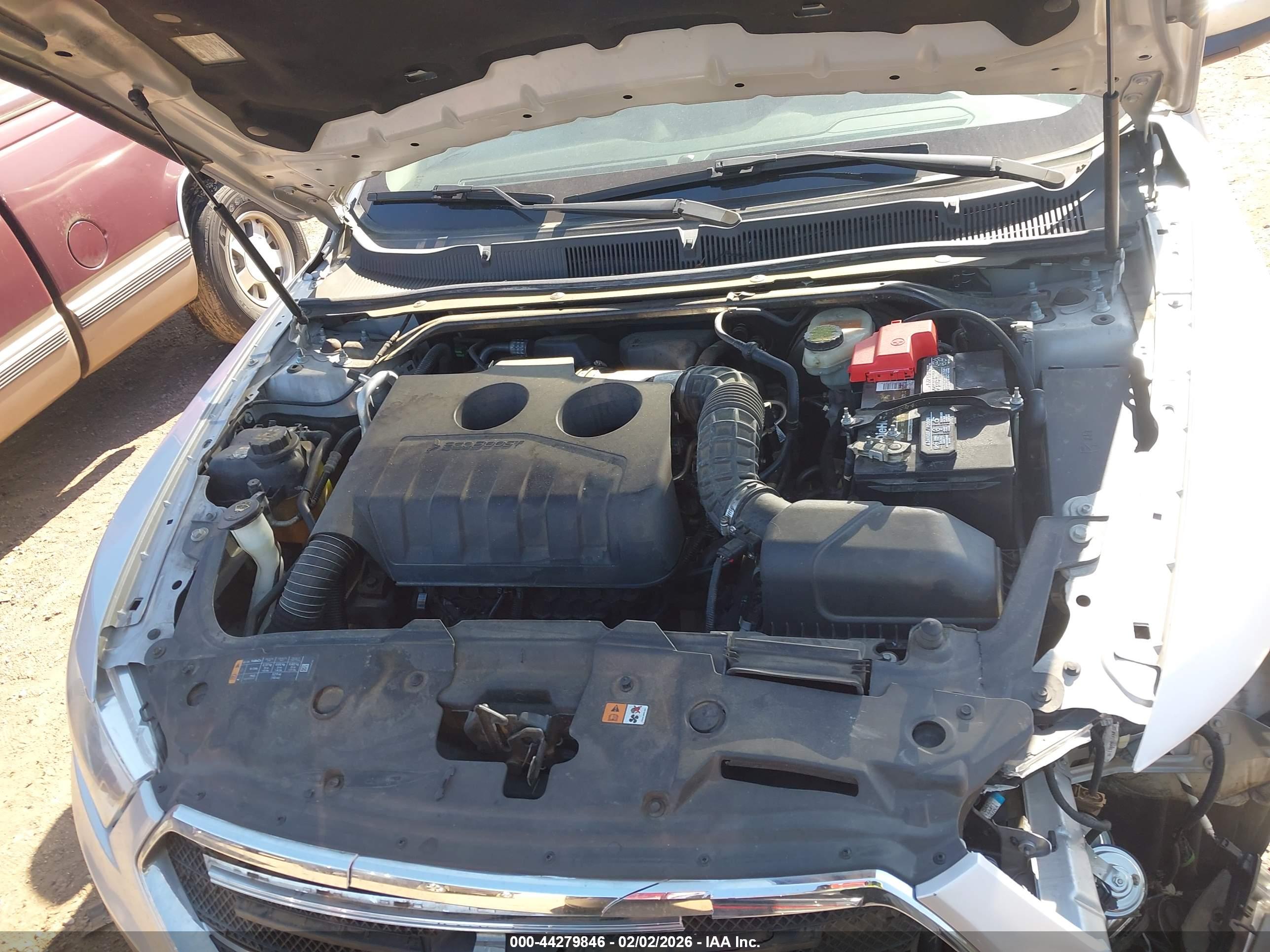FORD TAURUS image 10